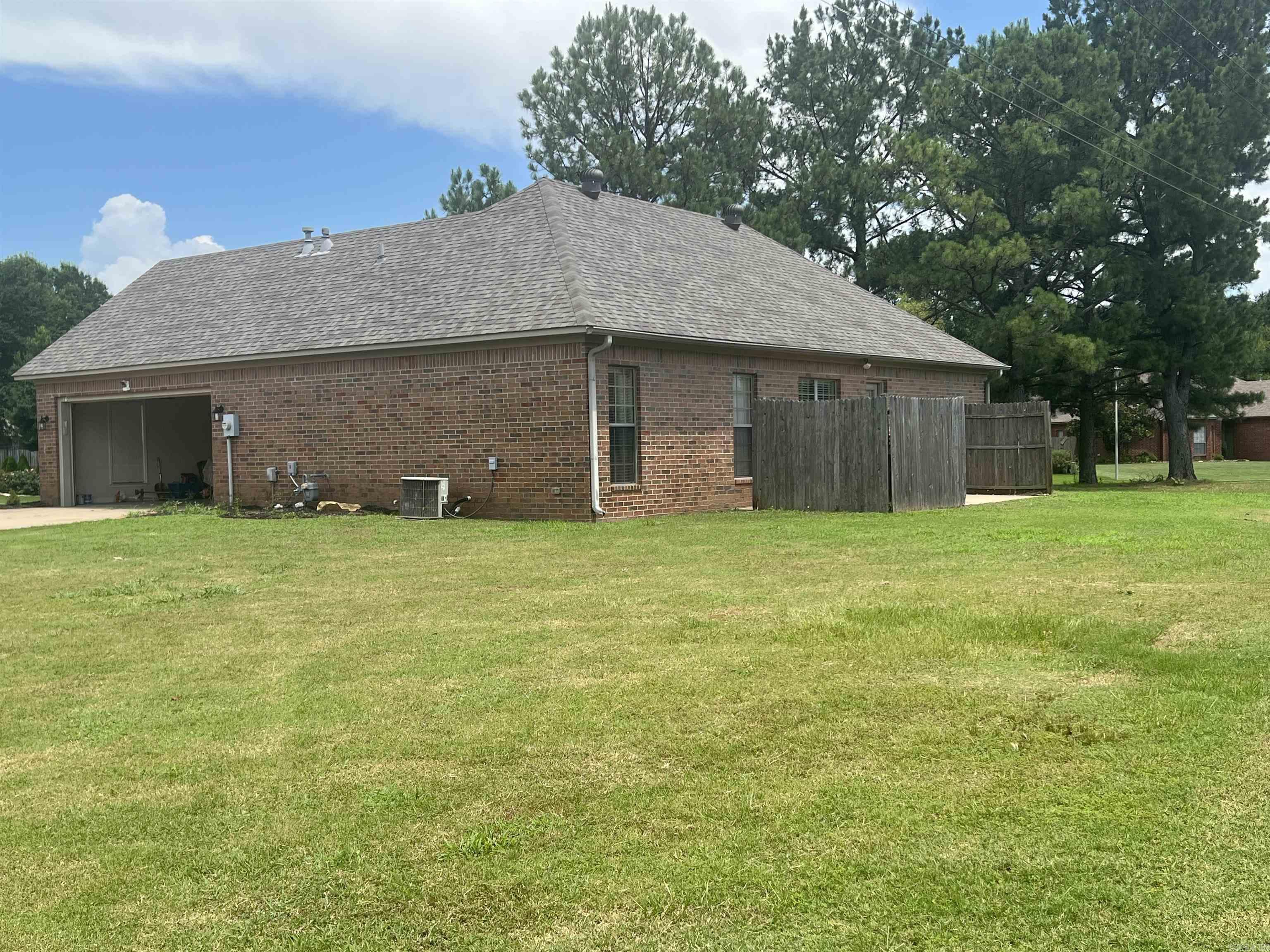 1235 Bermuda  Conway, AR