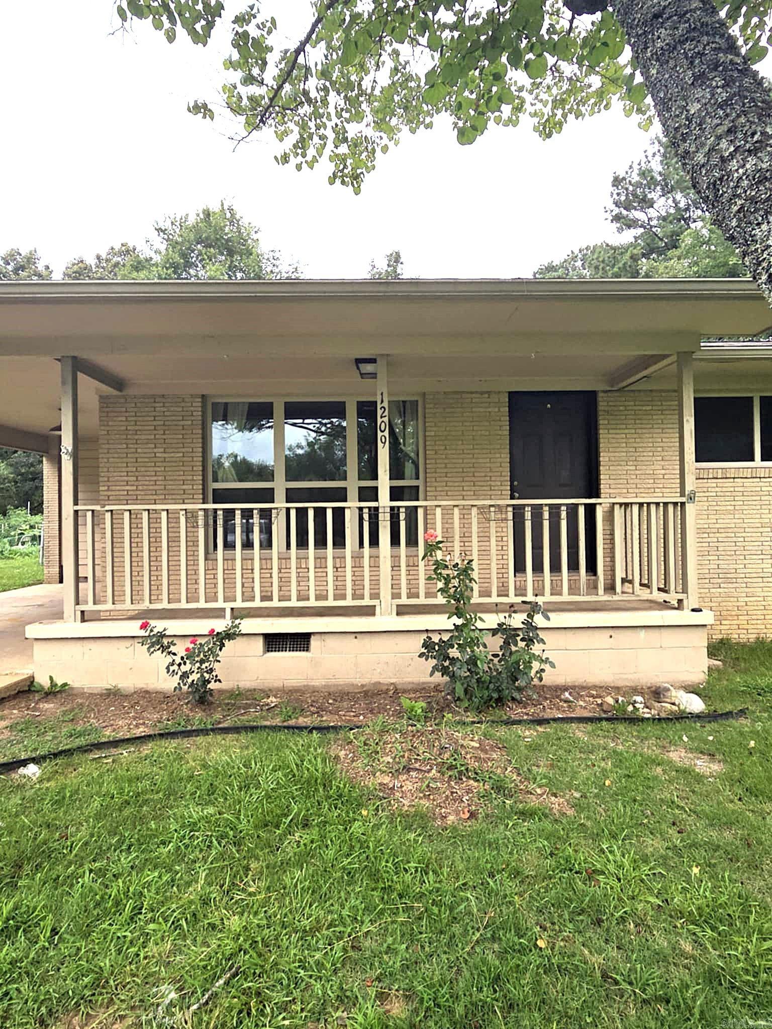 1209 Cole Ave  Mena, AR