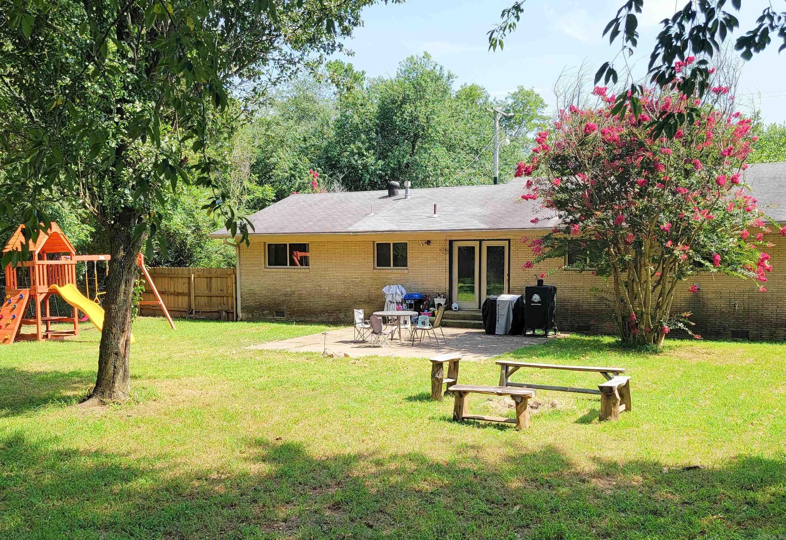 1209 Cole Ave  Mena, AR