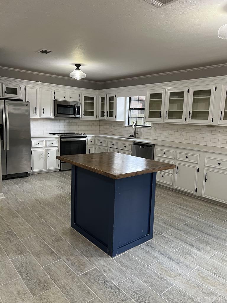 12 Suwannee Maumelle, AR 72113
