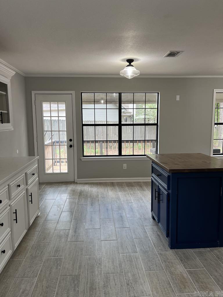12 Suwannee Maumelle, AR 72113