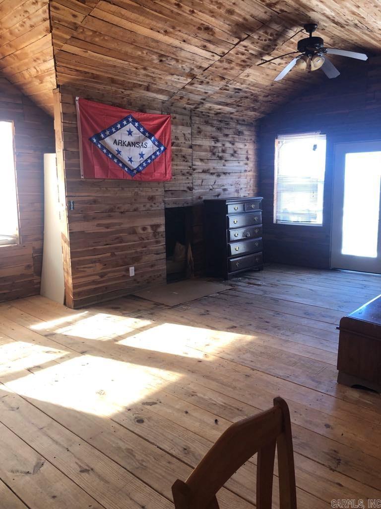 394 TROUT FARM RD  Marshall, AR