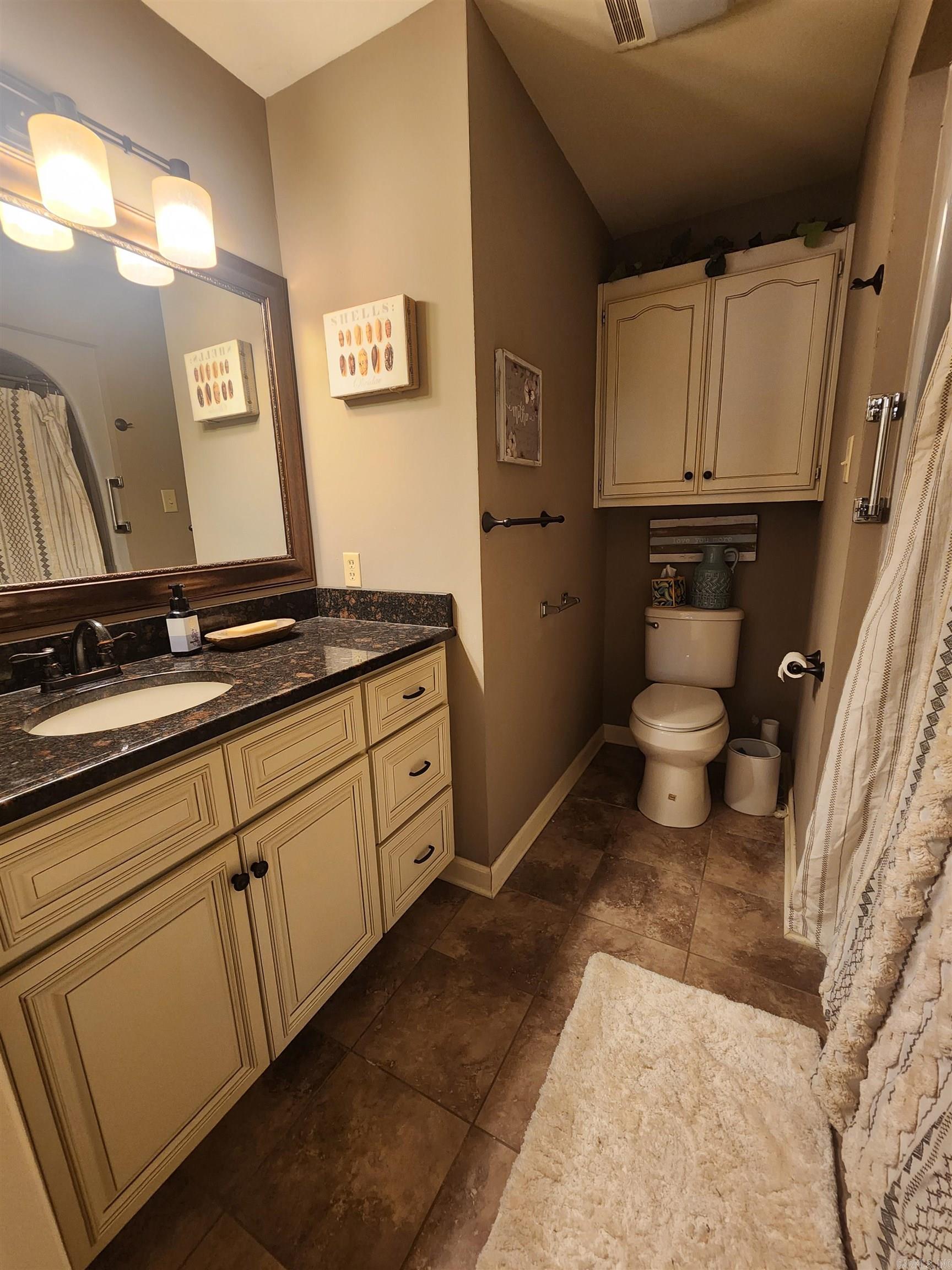 11 River Oaks Trace Searcy, AR 72143