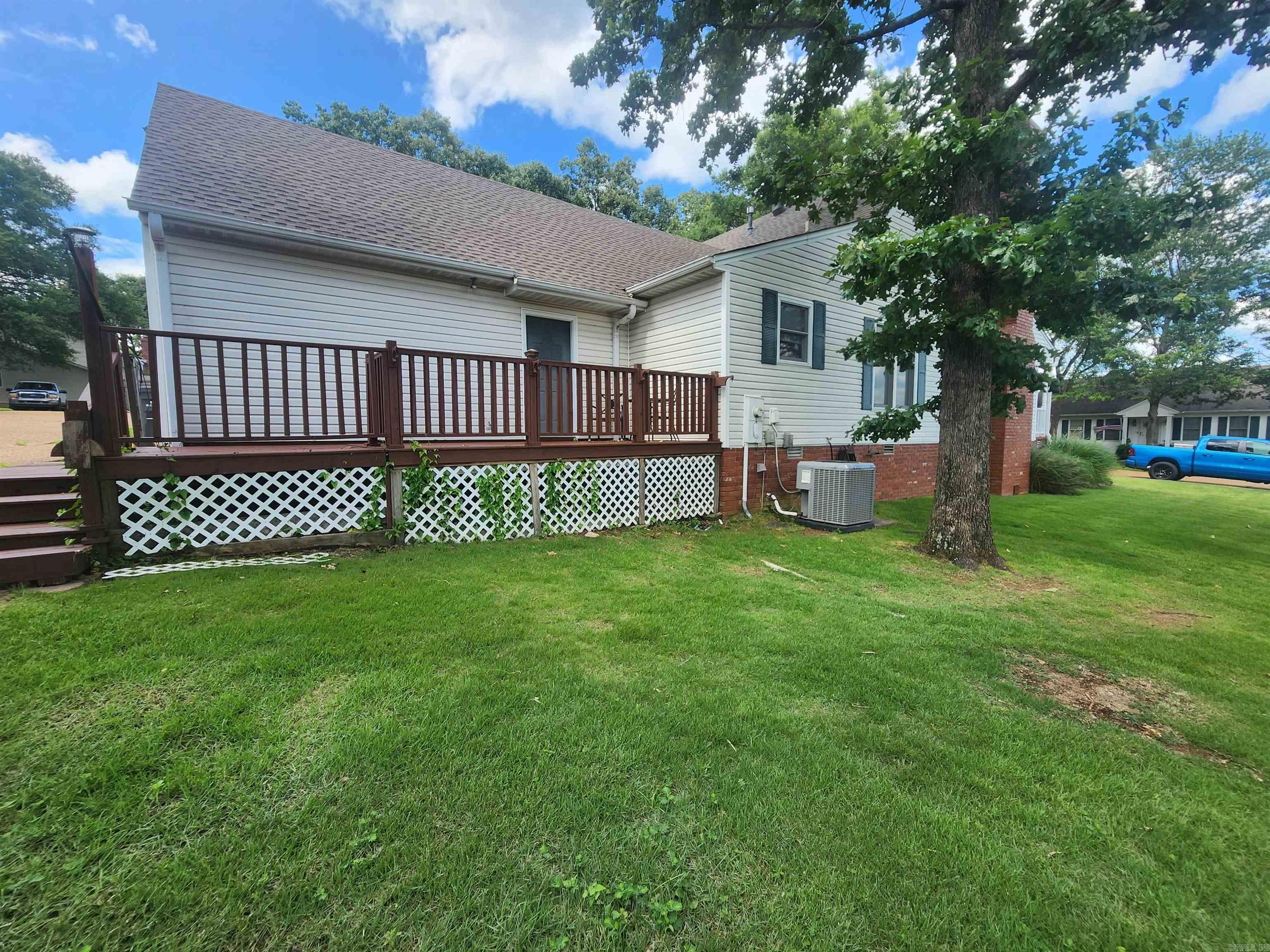 11 River Oaks Trace Searcy, AR 72143