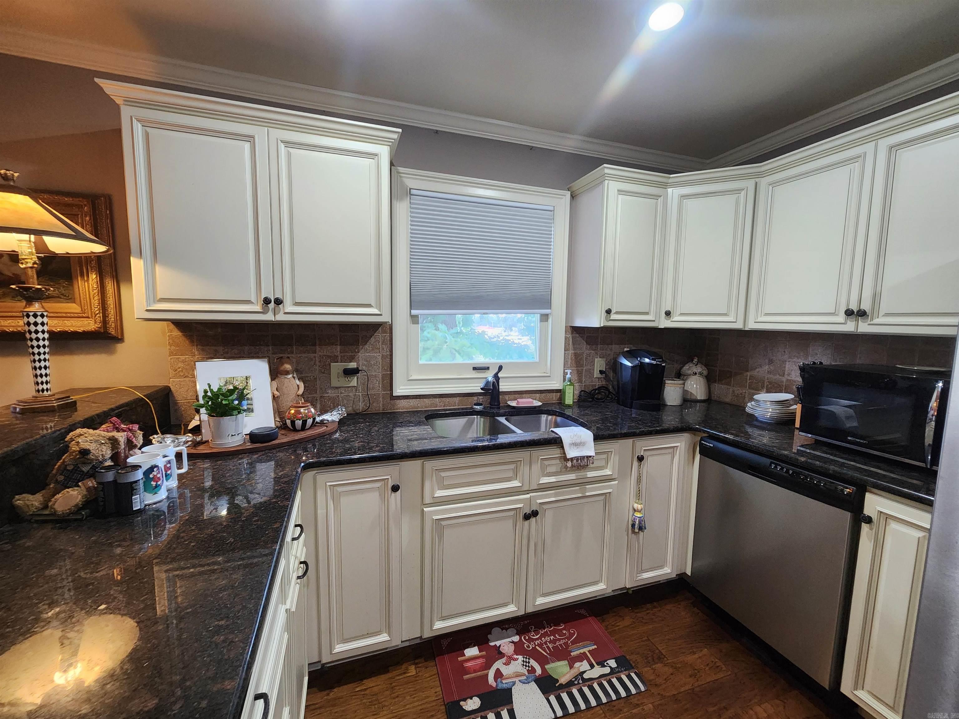 11 River Oaks Trace Searcy, AR 72143