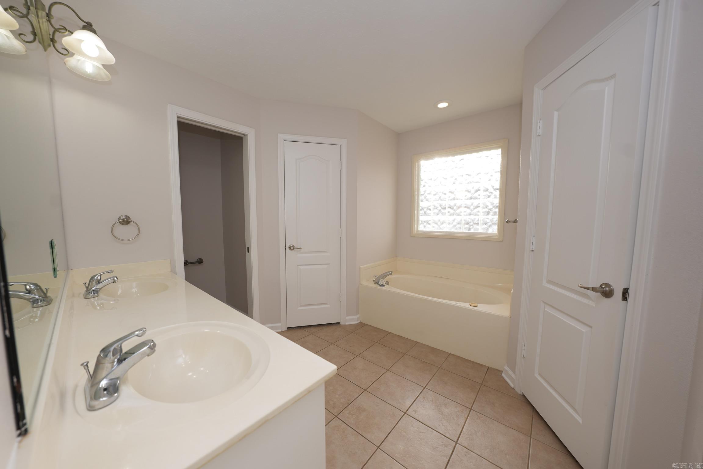 16 Pecan Lane Cabot, AR 72023