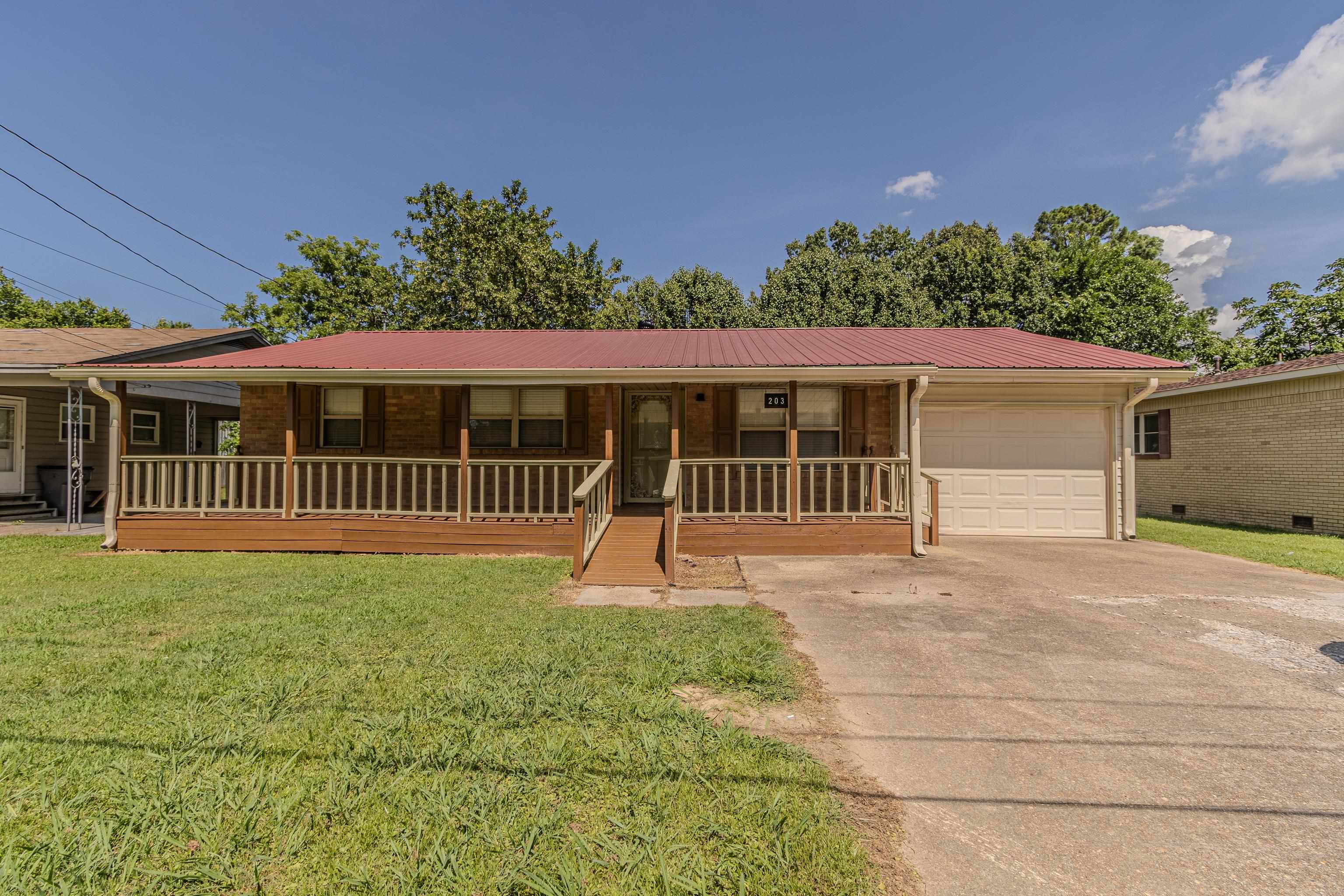 203 S 13TH AVE  Paragould, AR