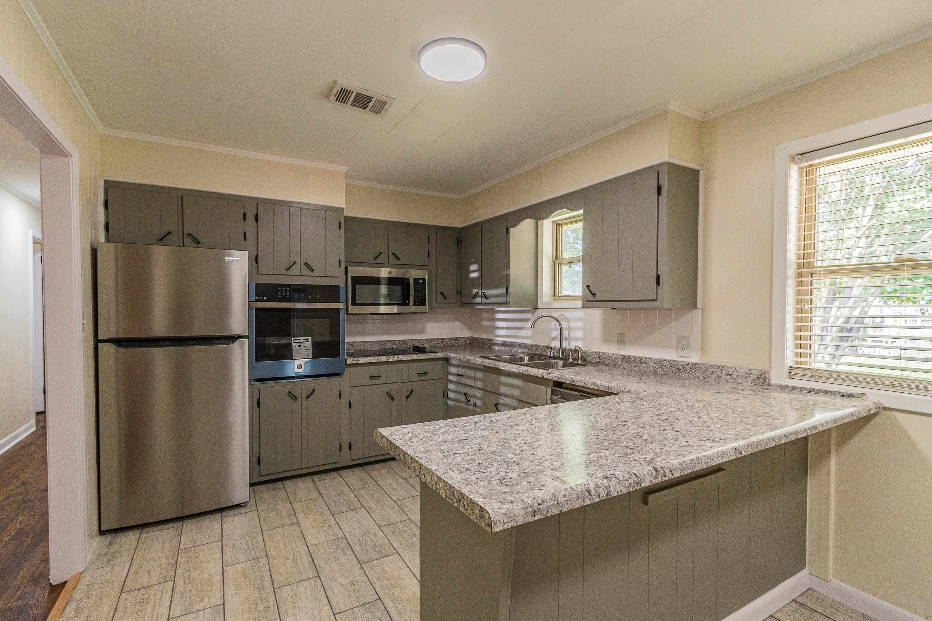 203 S 13TH AVE  Paragould, AR