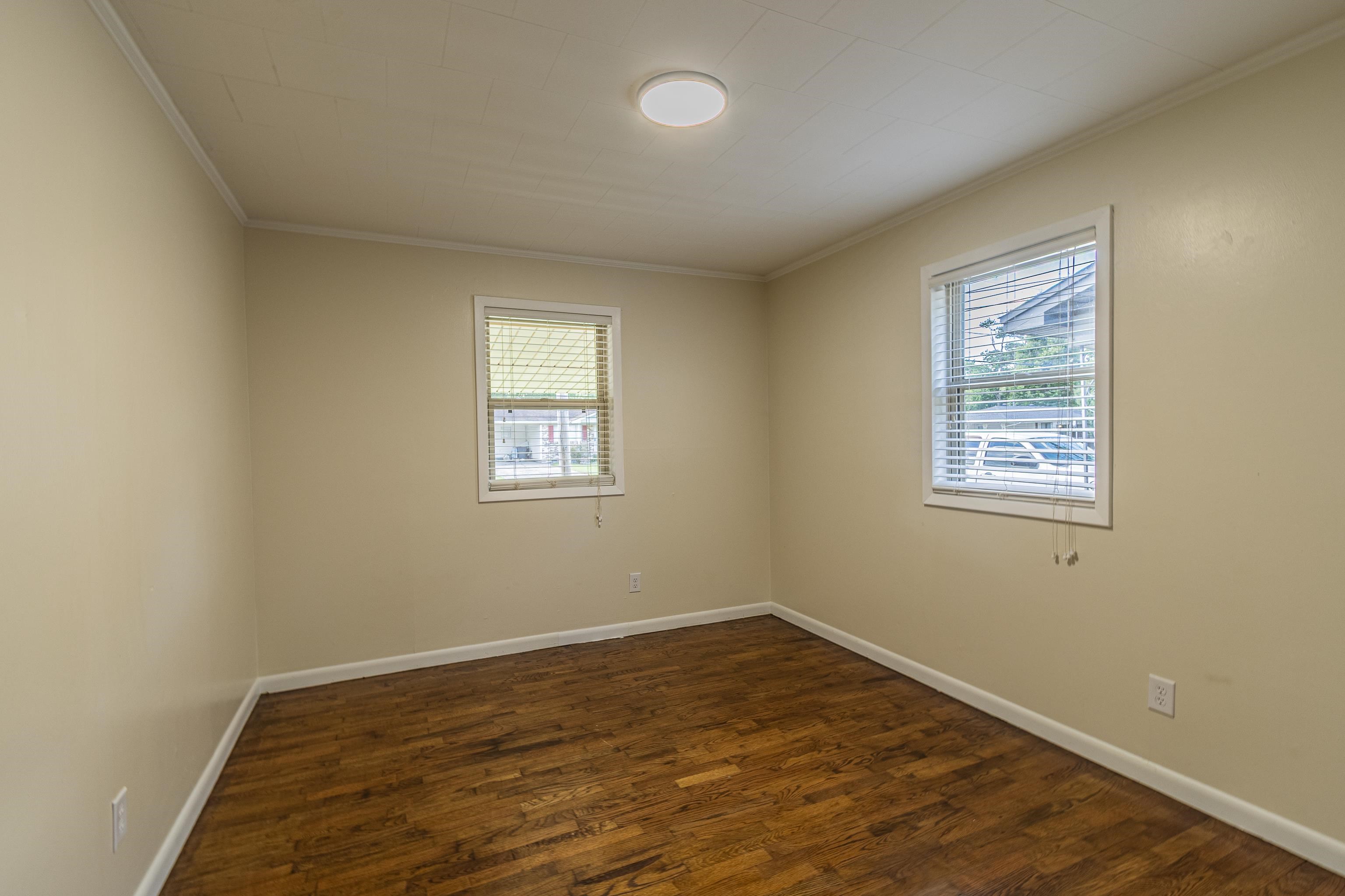 203 S 13TH AVE  Paragould, AR