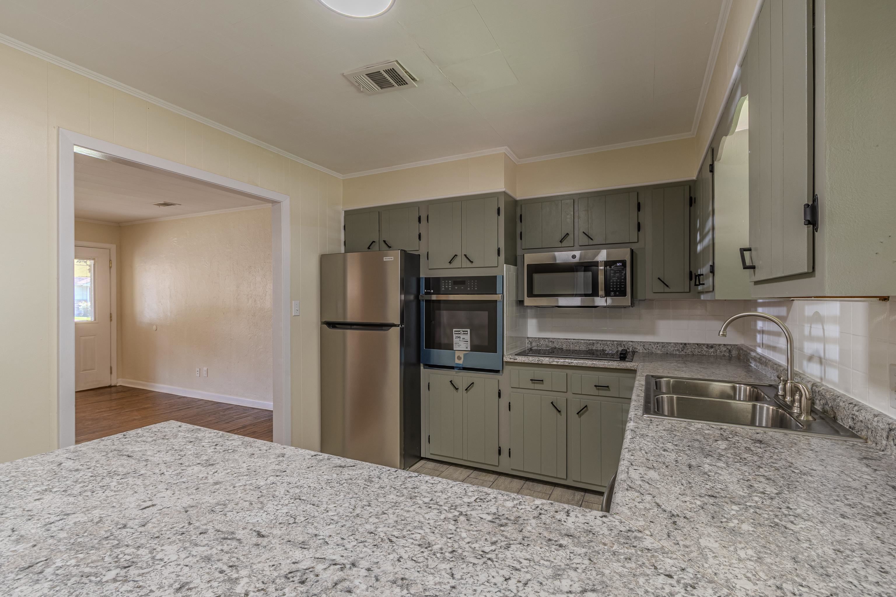 203 S 13TH AVE  Paragould, AR