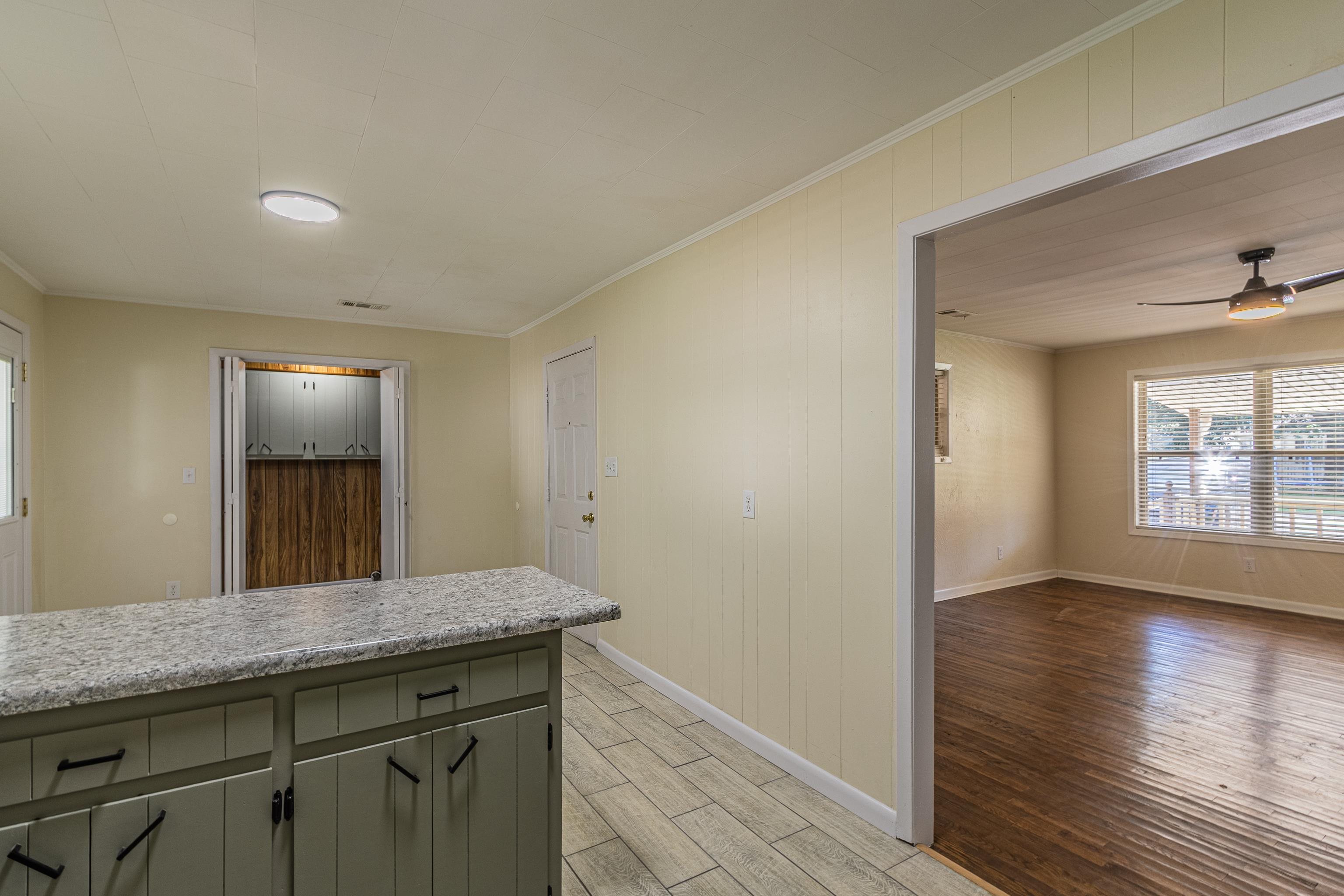 203 S 13TH AVE  Paragould, AR