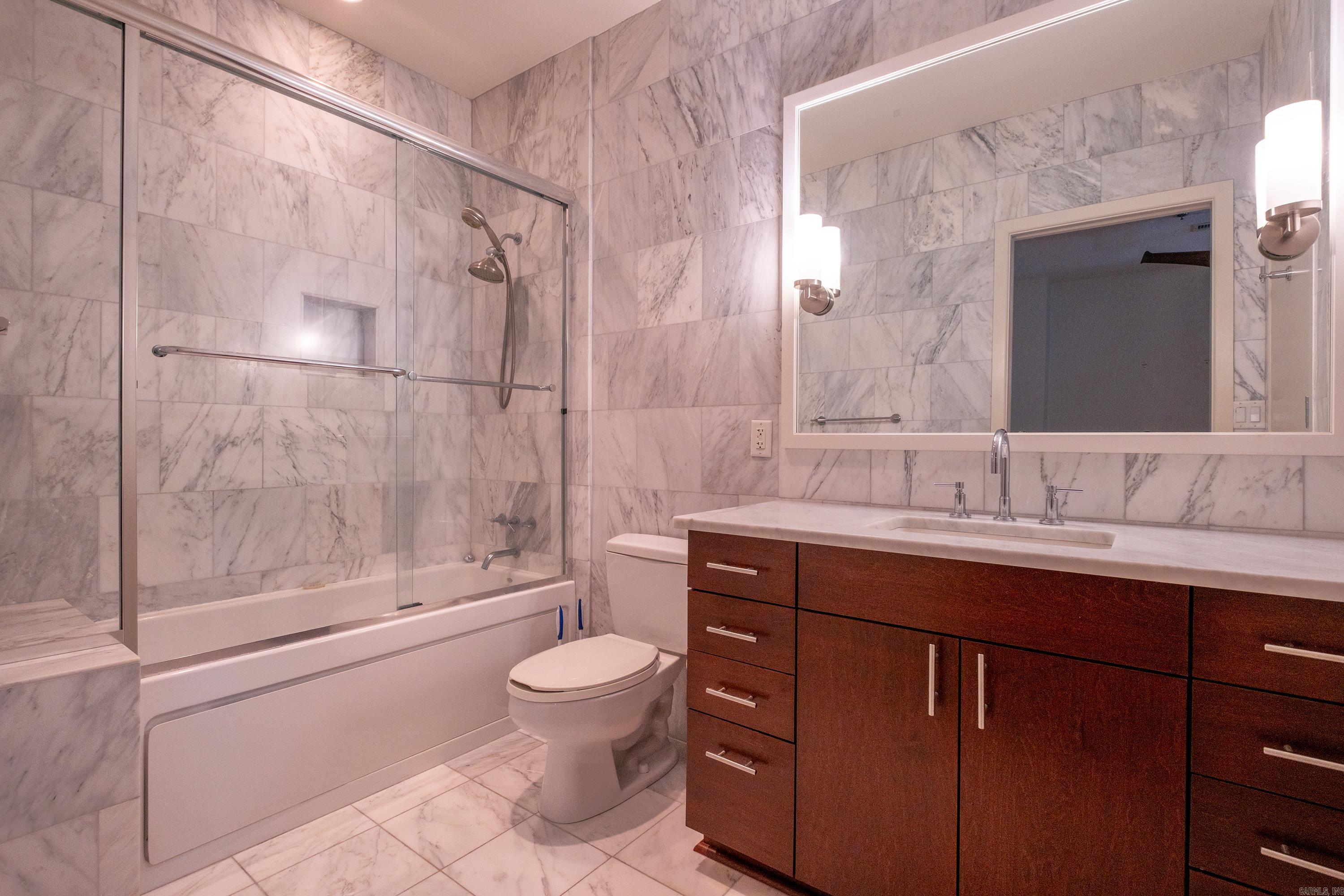 315 Rock  1603  Little Rock, AR
