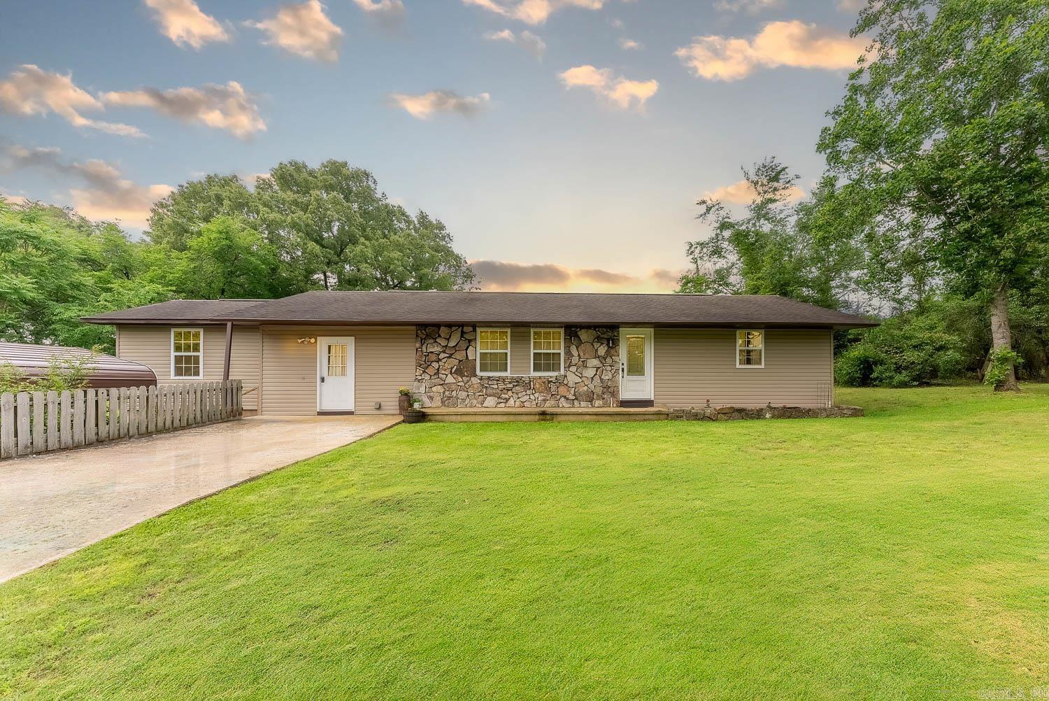 1790 Cochran Avenue  Mammoth Spring, AR