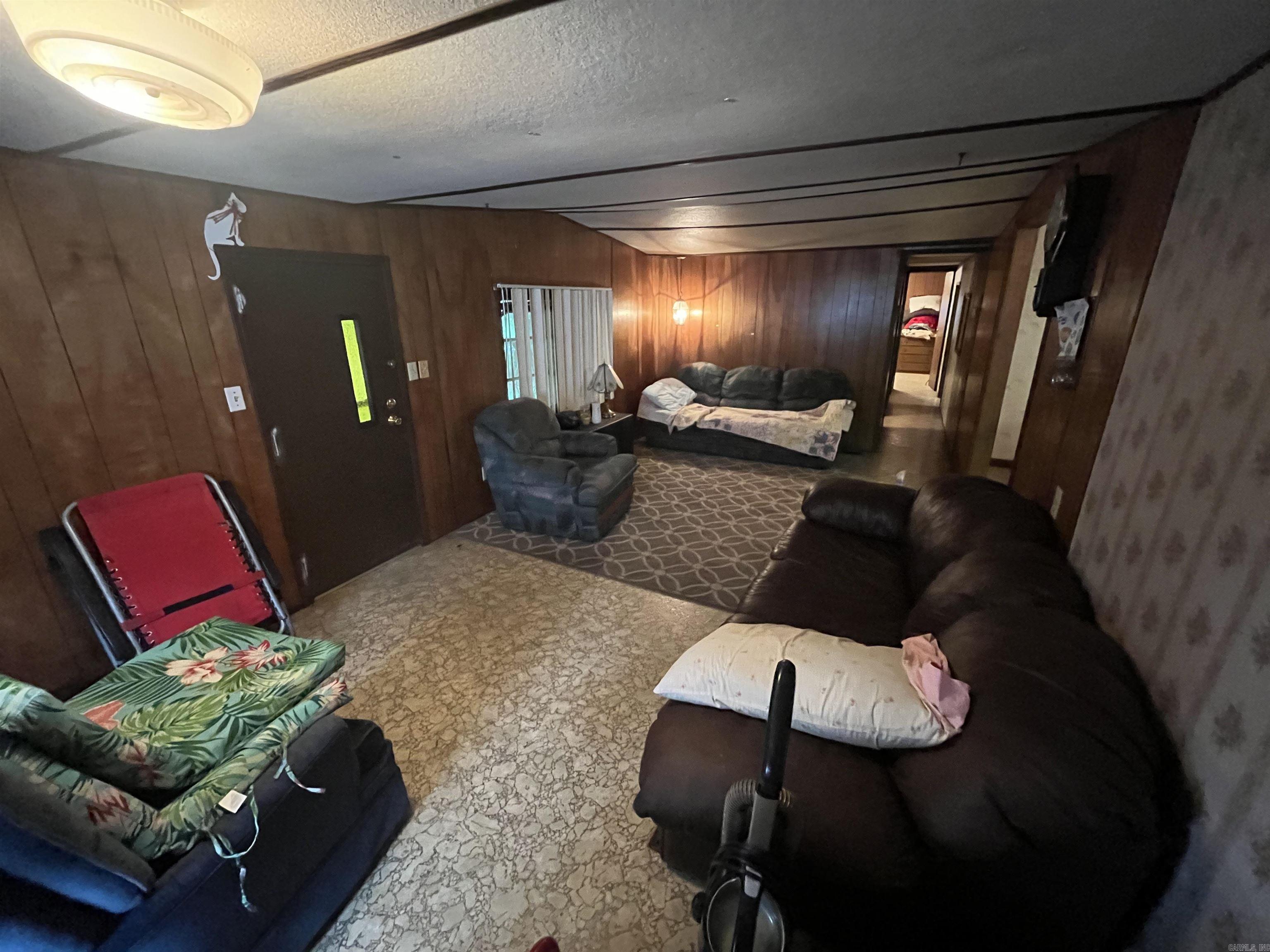 20 Easy St.  Greers Ferry, AR