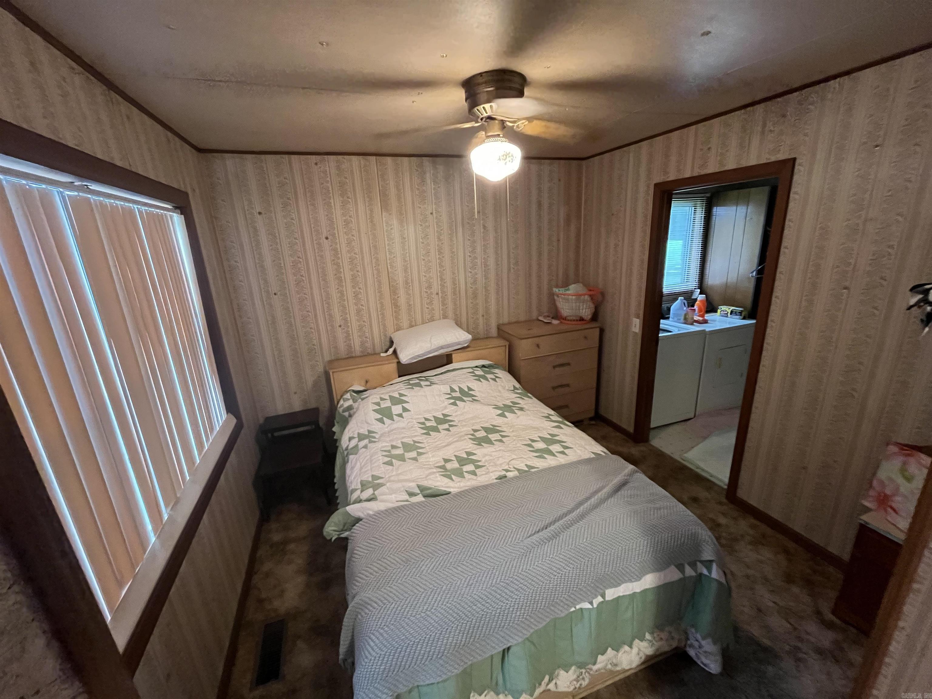 20 Easy St.  Greers Ferry, AR
