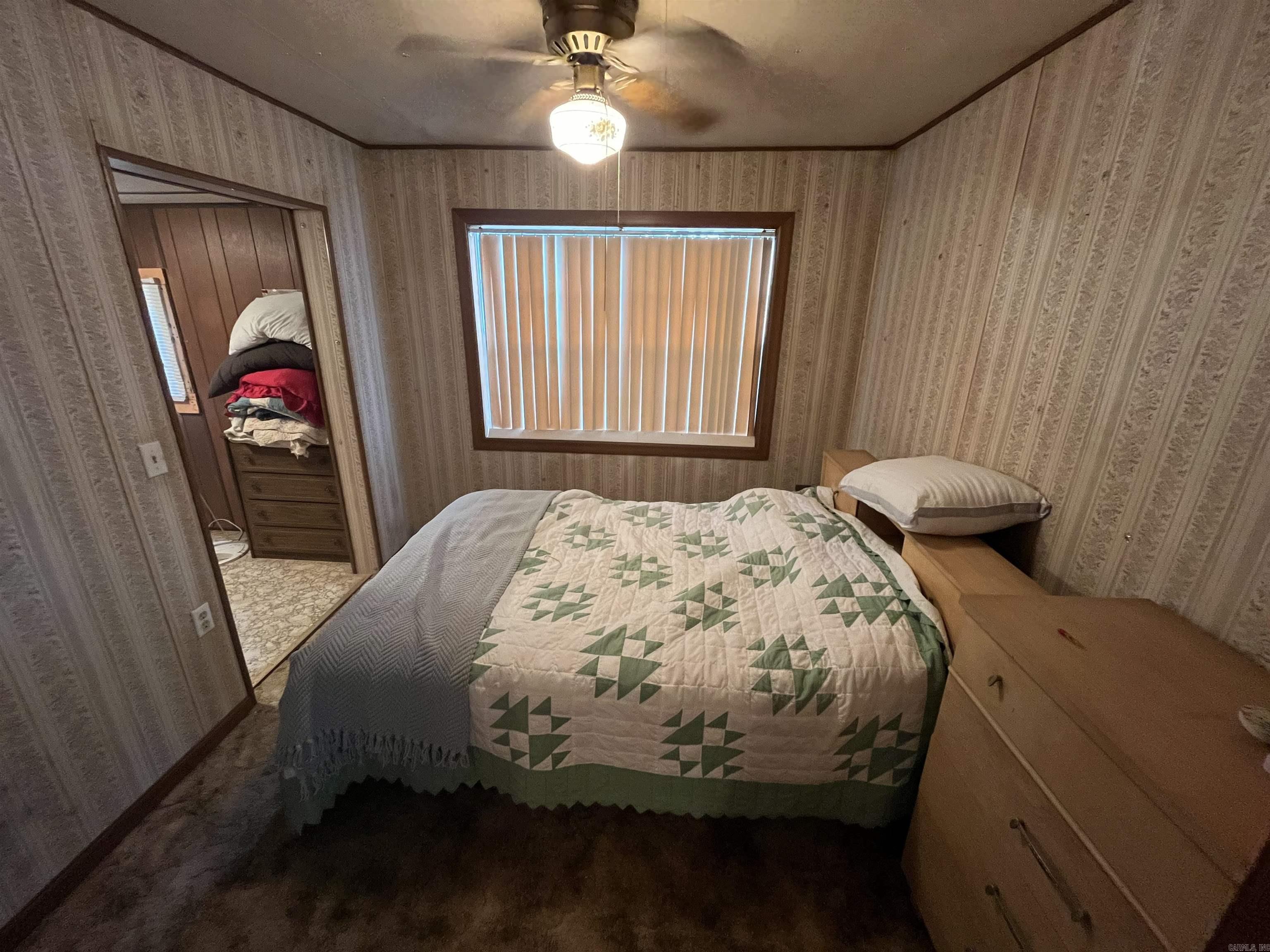 20 Easy St.  Greers Ferry, AR