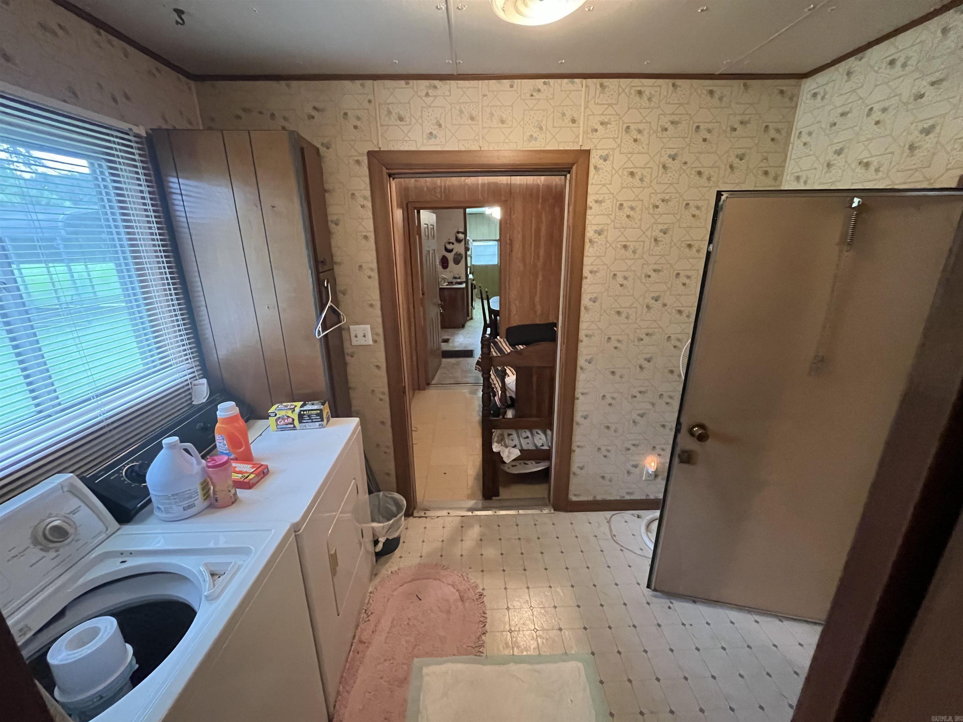 20 Easy St.  Greers Ferry, AR