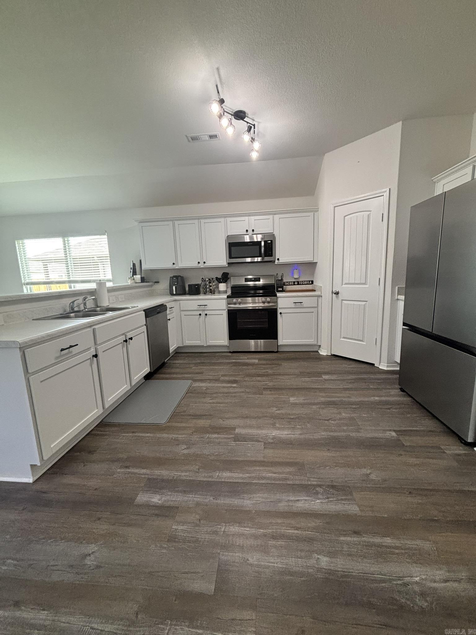 303 Rooster Road Conway, AR 72032