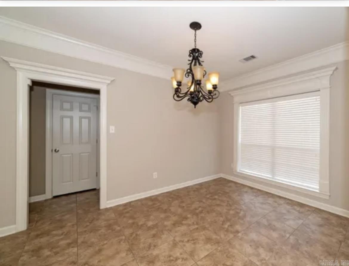 25 Toulouse Court Maumelle, AR 72113