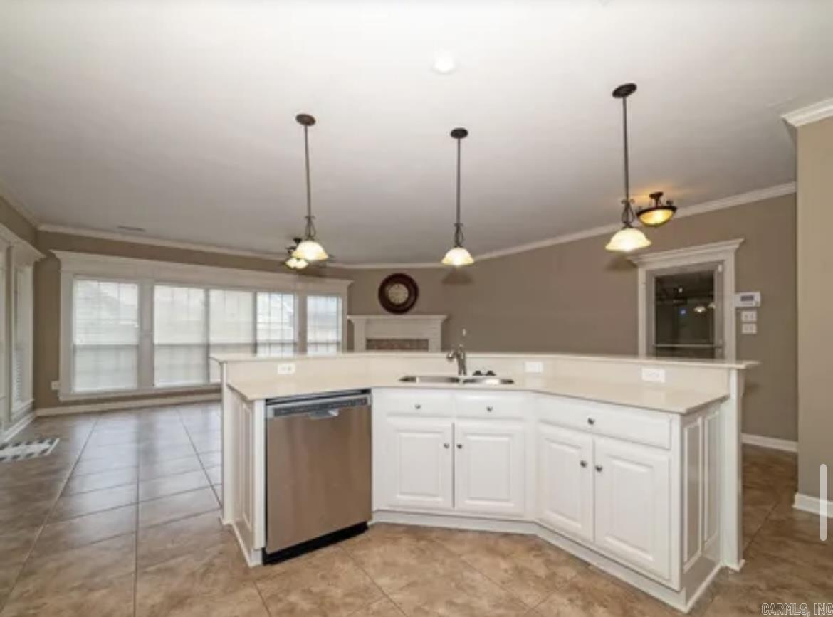 25 Toulouse Court Maumelle, AR 72113