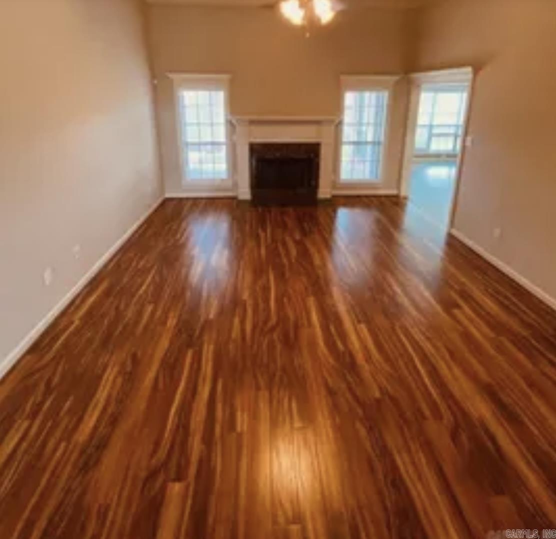 25 Toulouse Court Maumelle, AR 72113