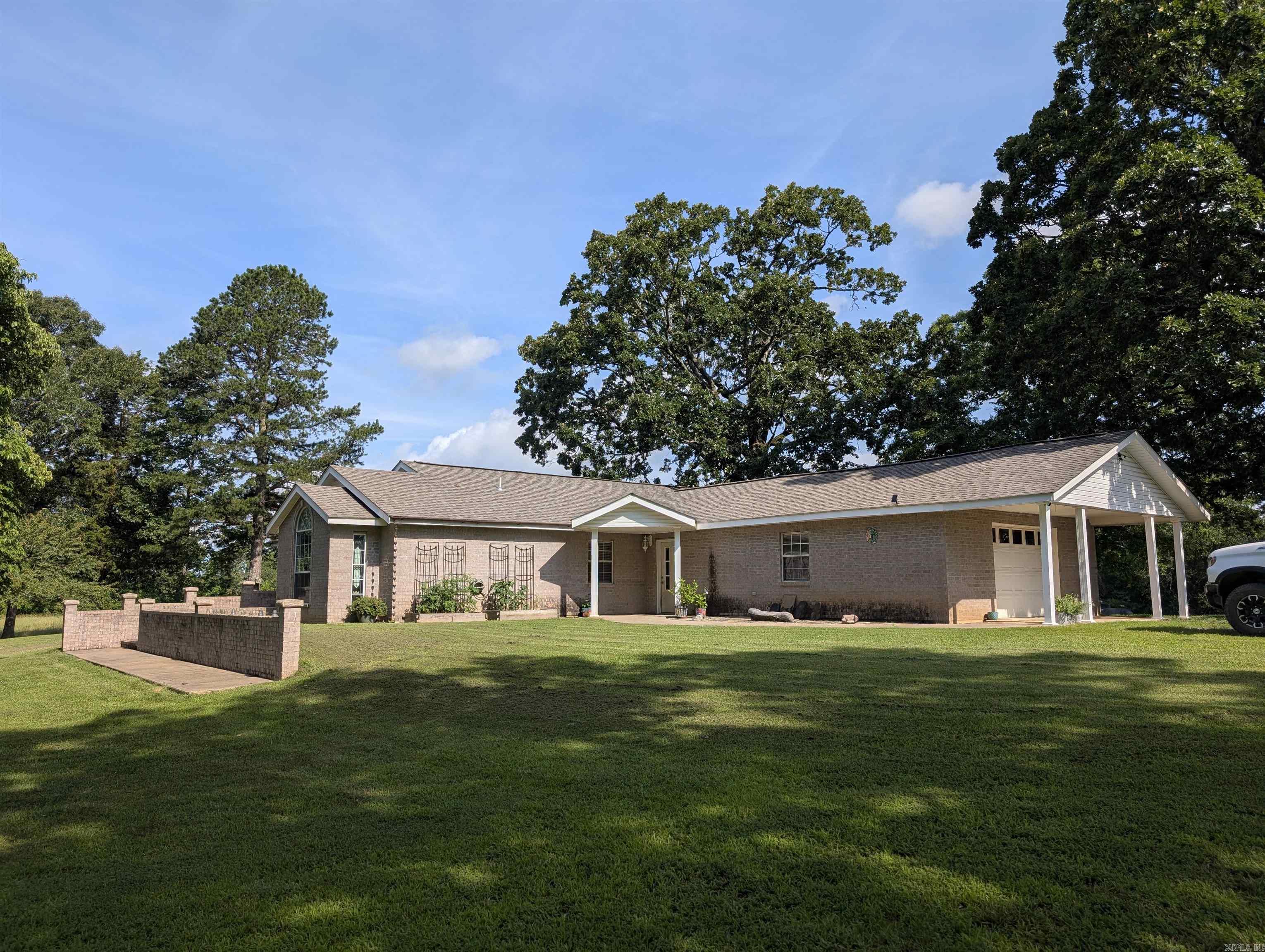 264 Polk Road 16 Cove, AR 71937