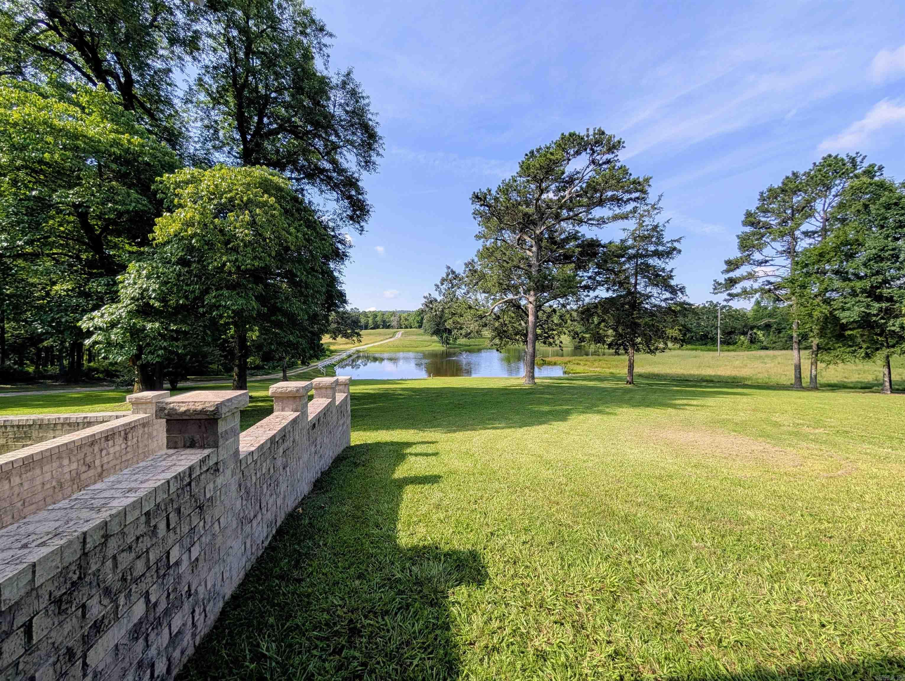 264 Polk Road 16 Cove, AR 71937