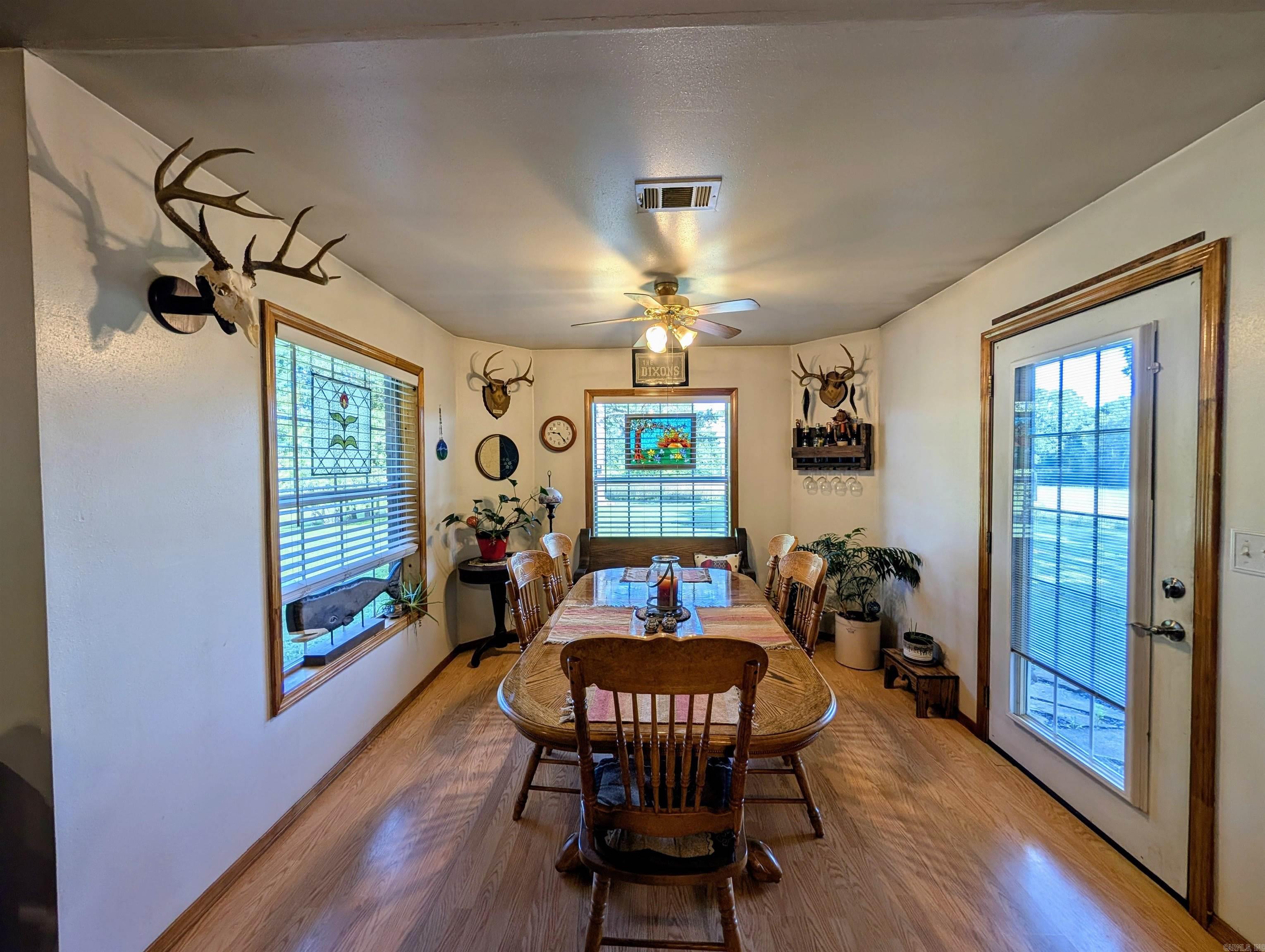 264 Polk Road 16 Cove, AR 71937