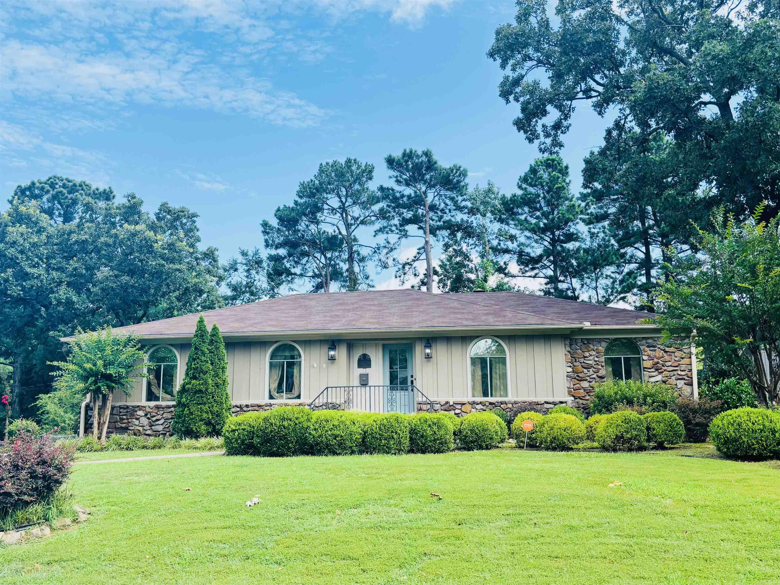 2418 Grist Mill  Little Rock, AR