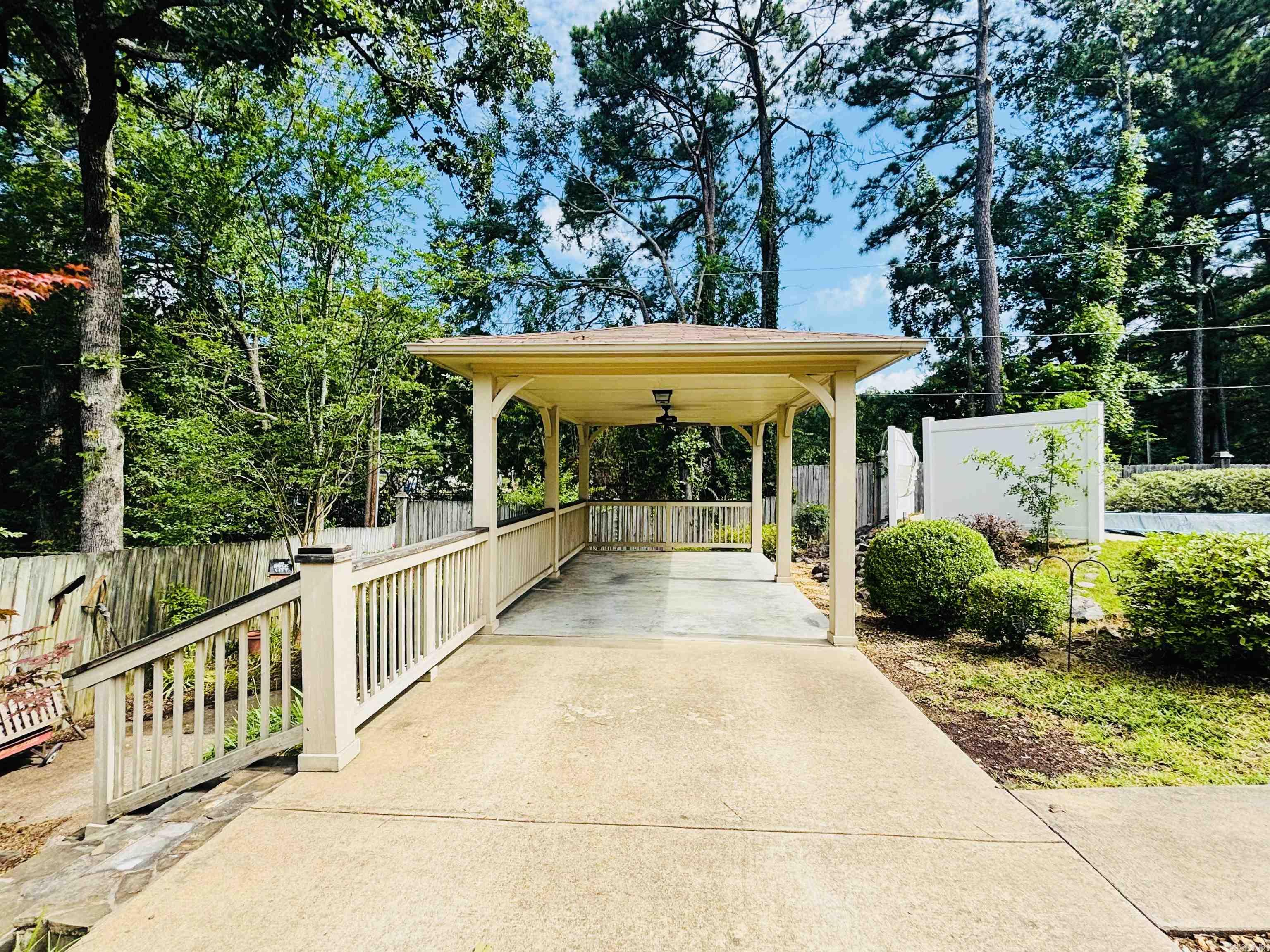 2418 Grist Mill  Little Rock, AR