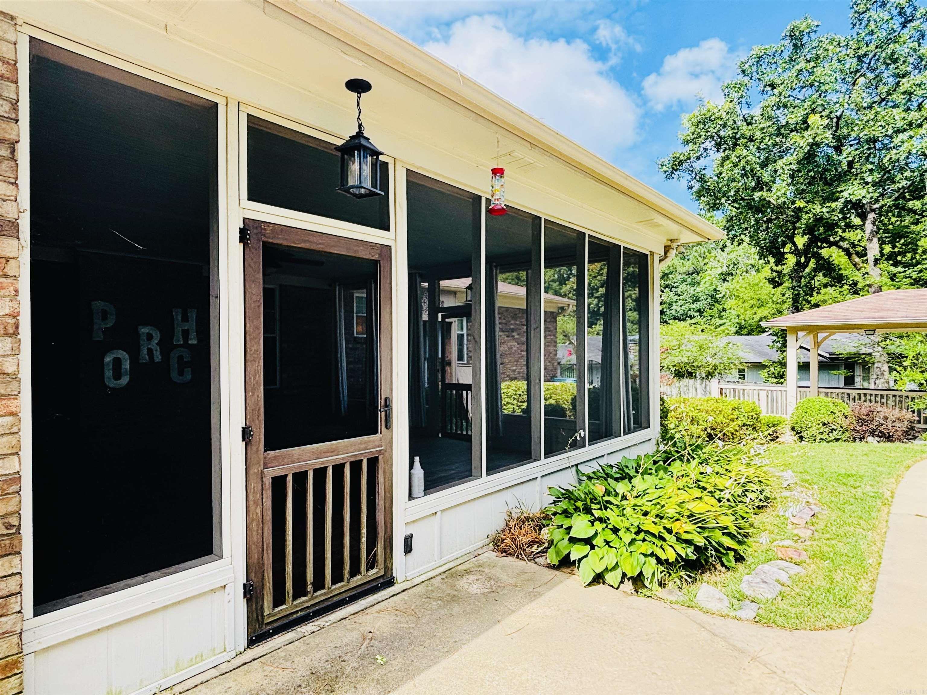 2418 Grist Mill  Little Rock, AR