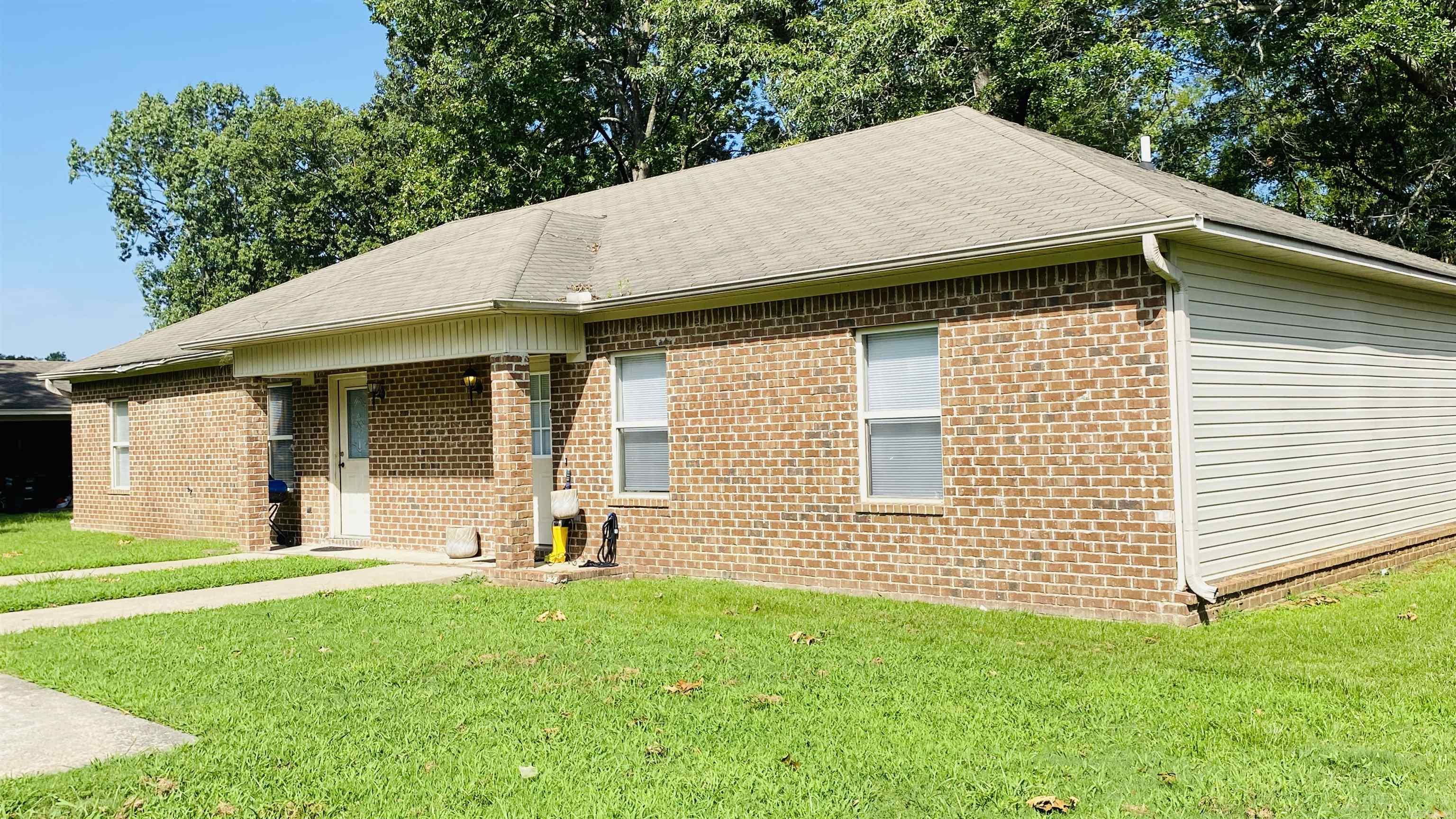 1044 Gina Circle Unit A-B  Jacksonville, AR