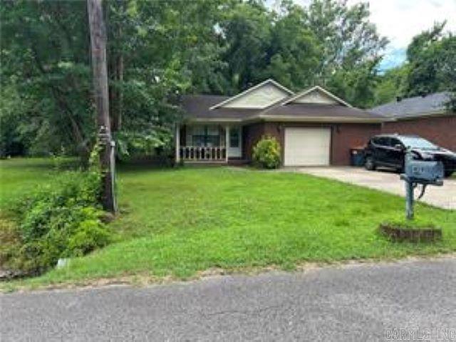 409 W 15Th St  Russellville, AR