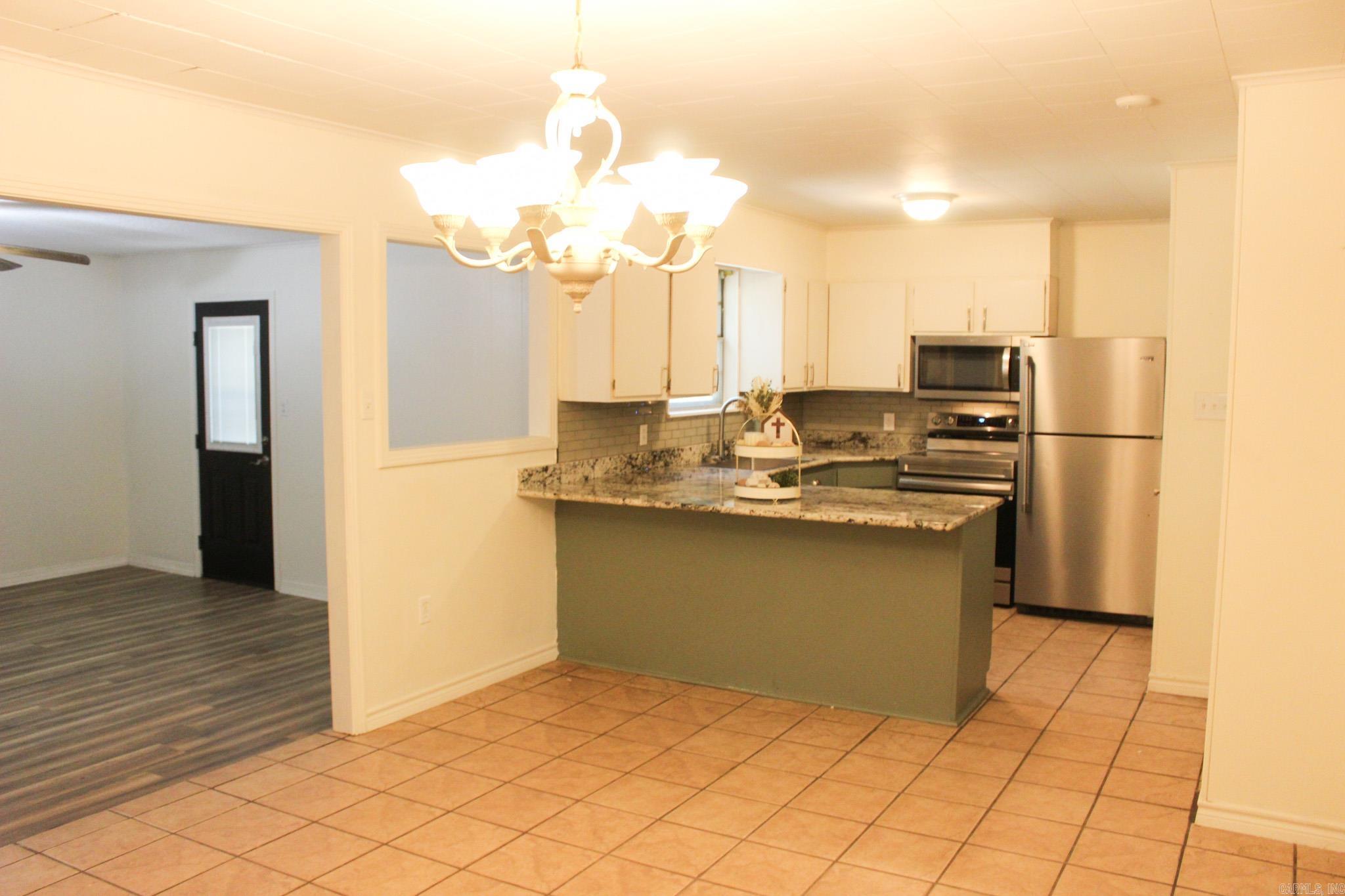 102 S Ella  Searcy, AR