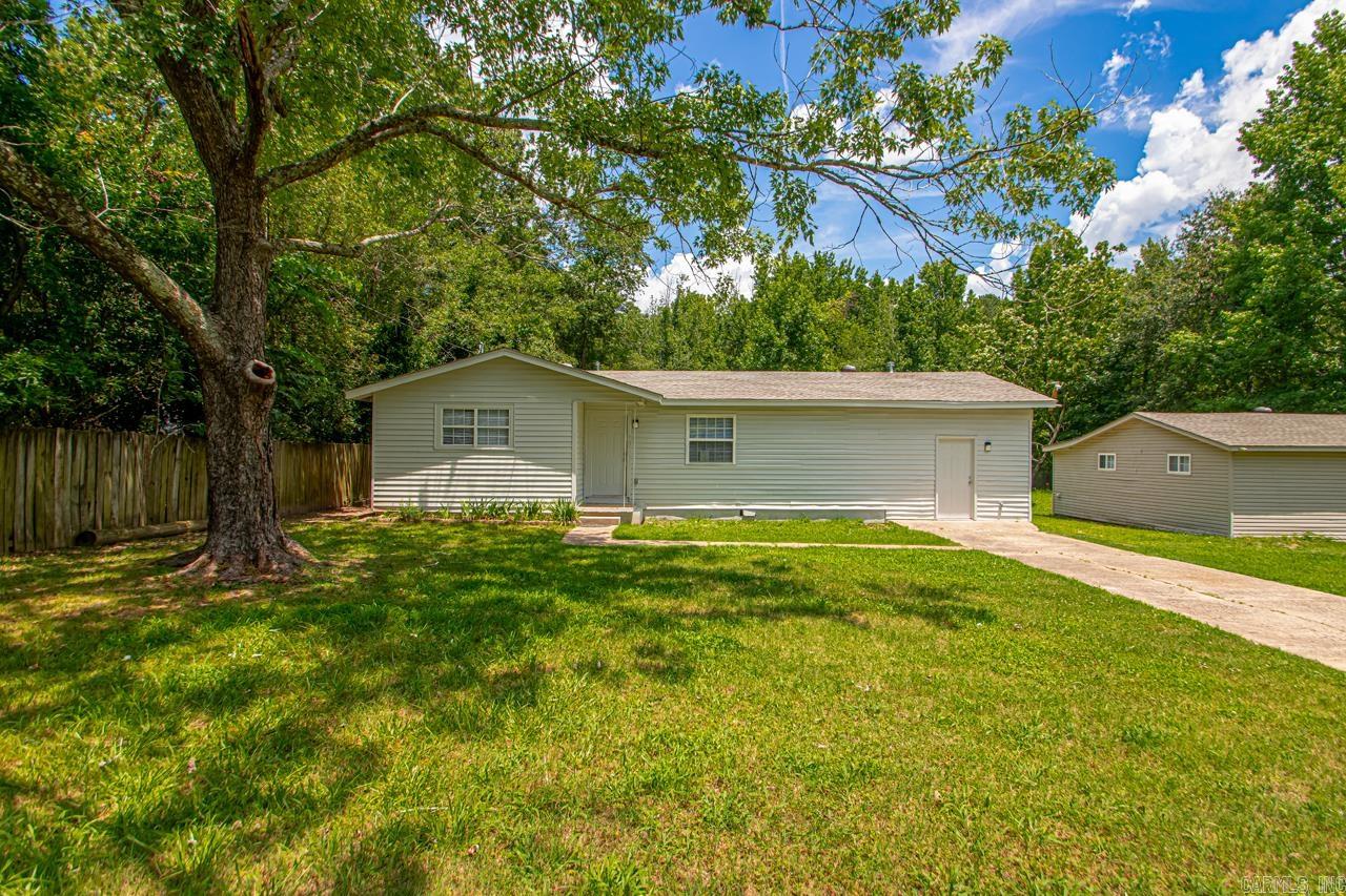 305 E Valentine Road