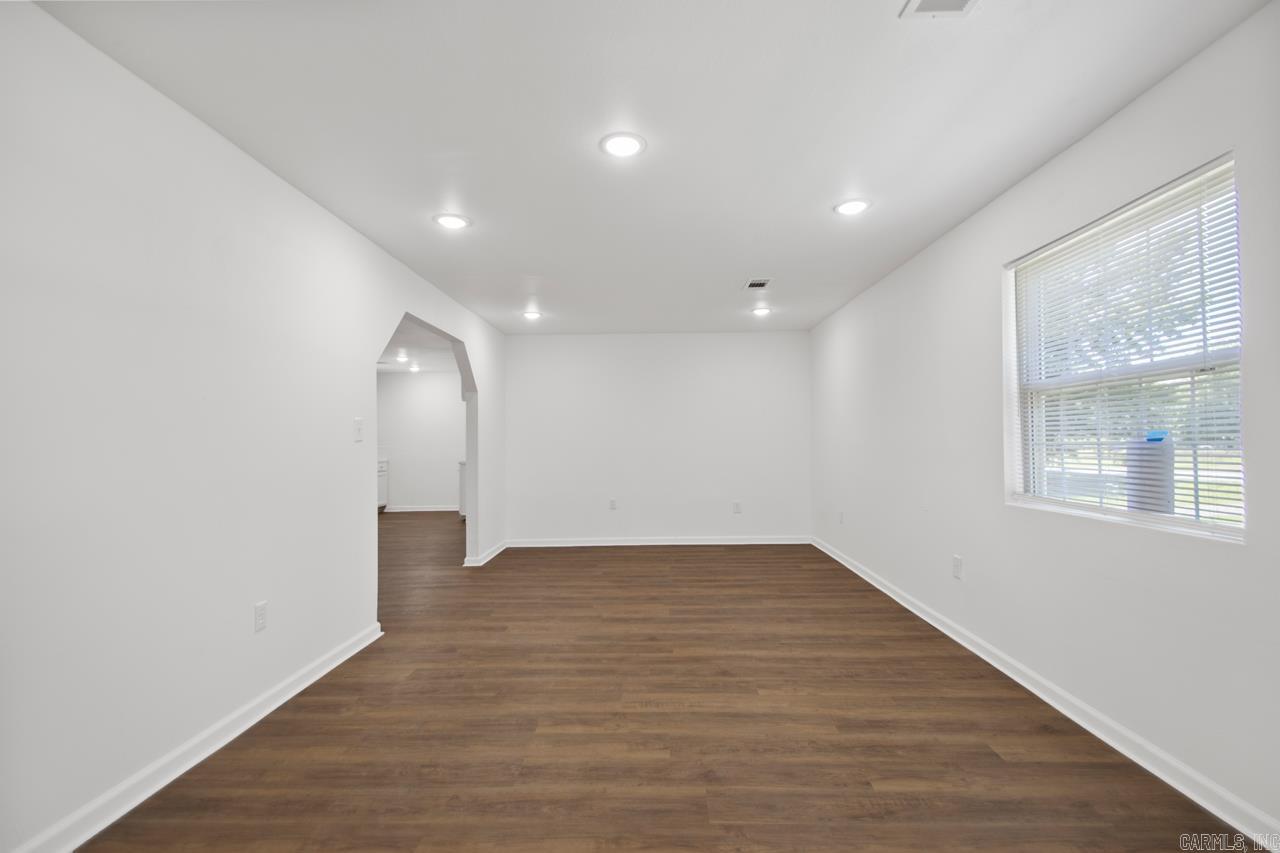 305 E Valentine  Jacksonville, AR