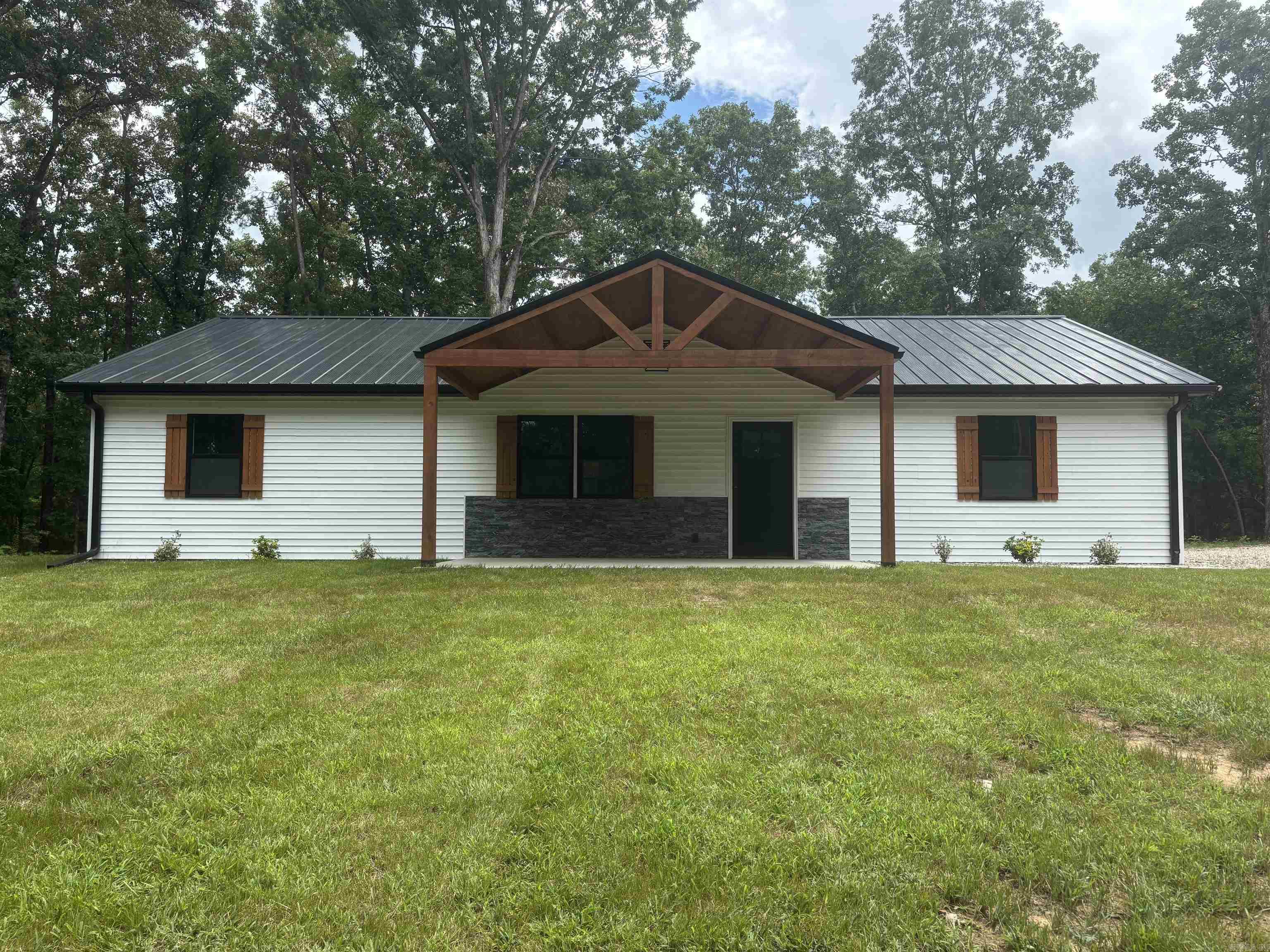 1562 US Hwy 167  Evening Shade, AR