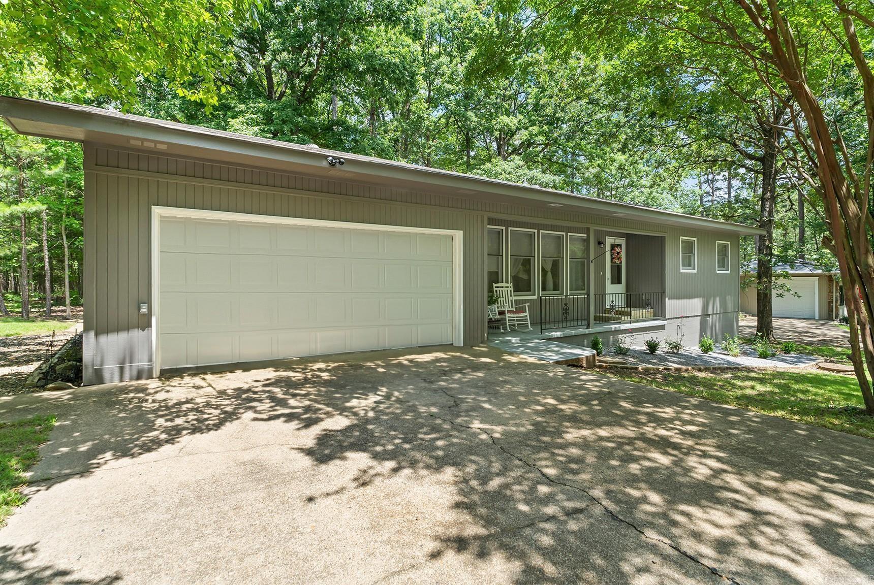 8 Larraga Way Hot Springs Village, AR 71909-2501