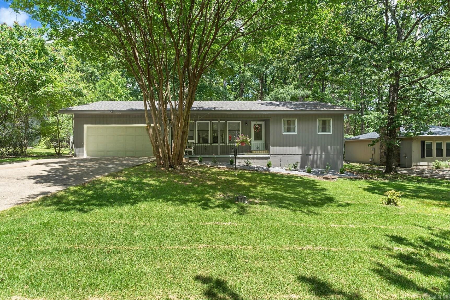 8 Larraga Way Hot Springs Village, AR 71909-2501