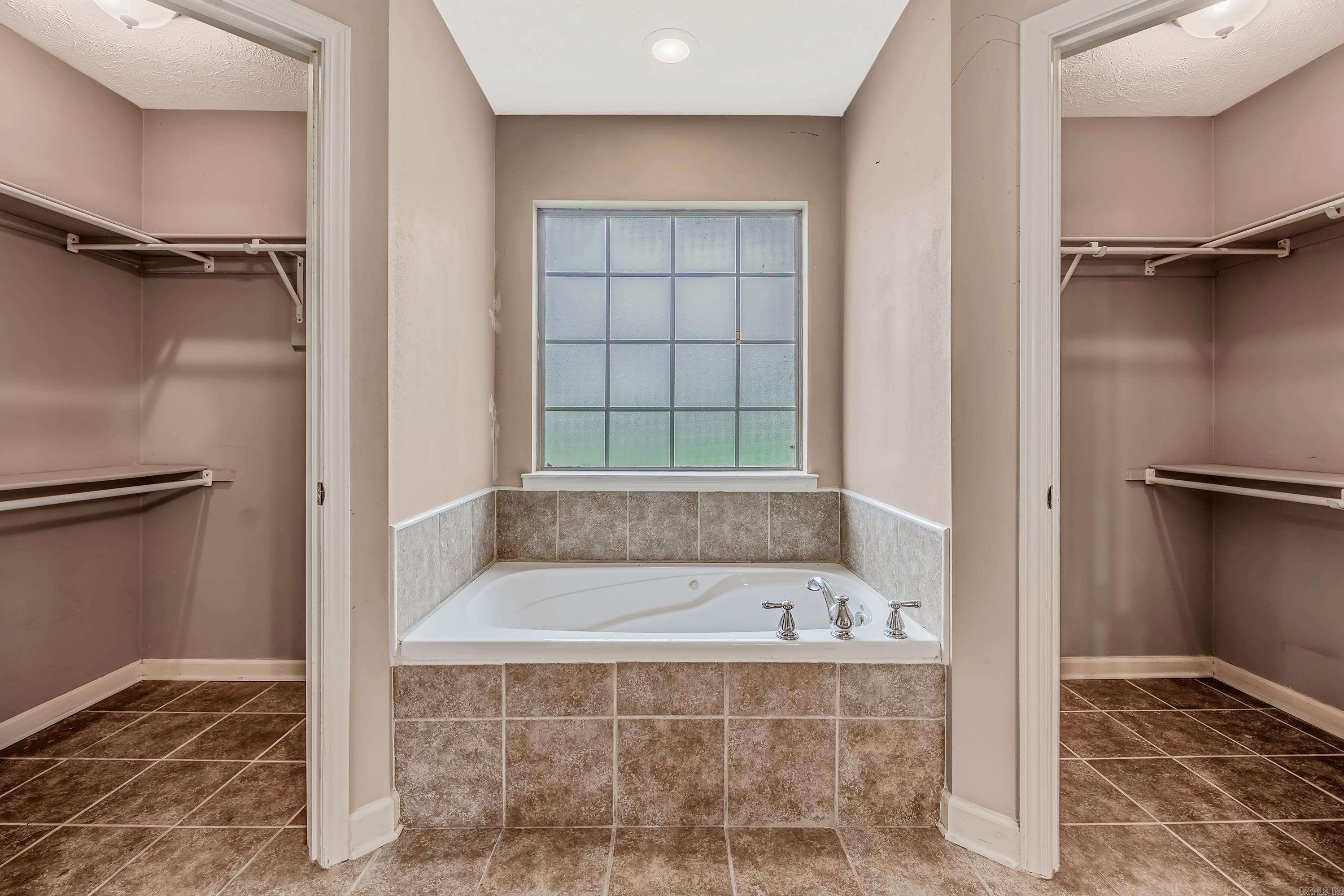 23 Arnoldsburg Conway, AR 72032