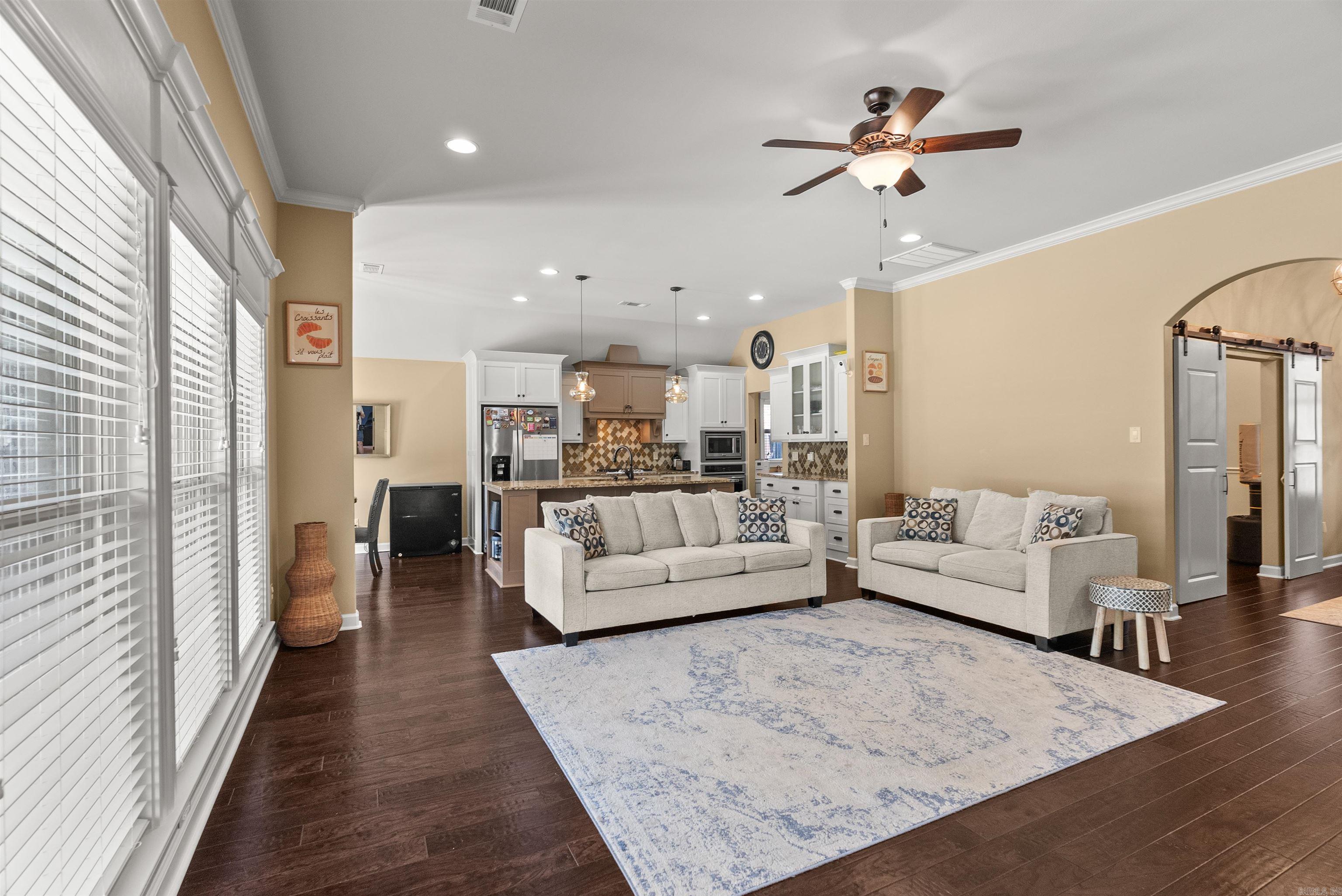 9233 Meadow Gardens Circle Sherwood, AR 72120