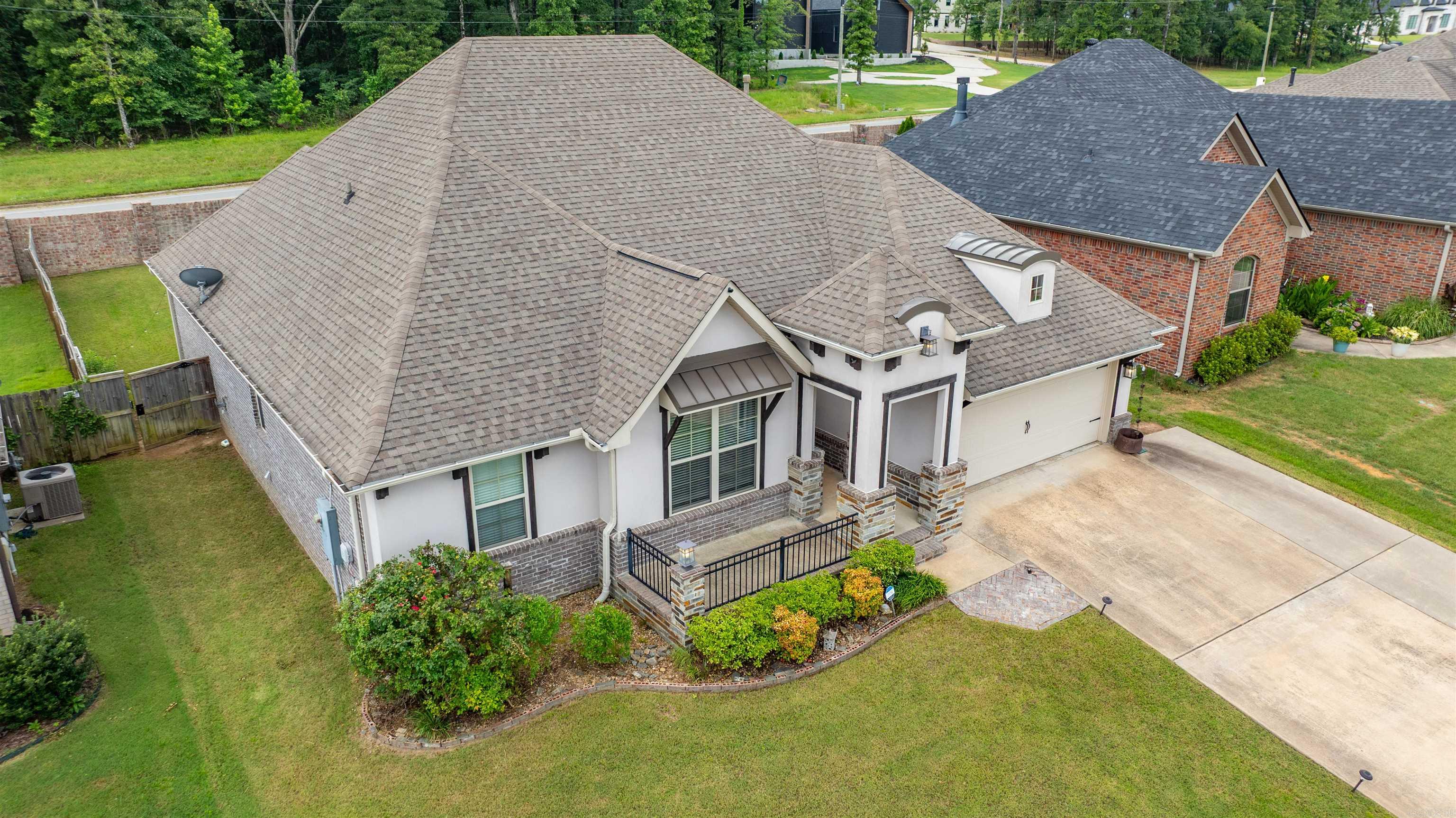 9233 Meadow Gardens Circle Sherwood, AR 72120