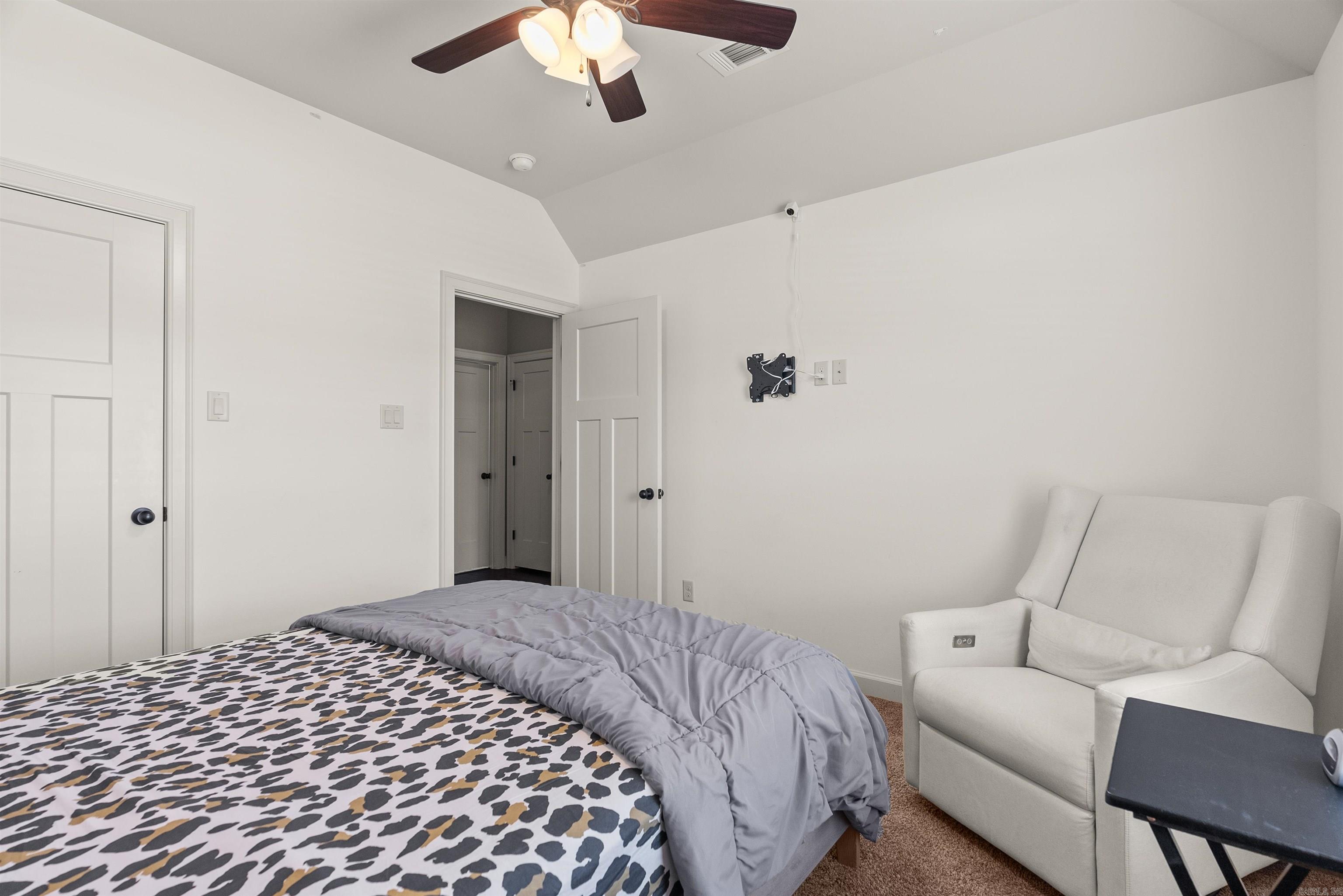 9233 Meadow Gardens Circle Sherwood, AR 72120
