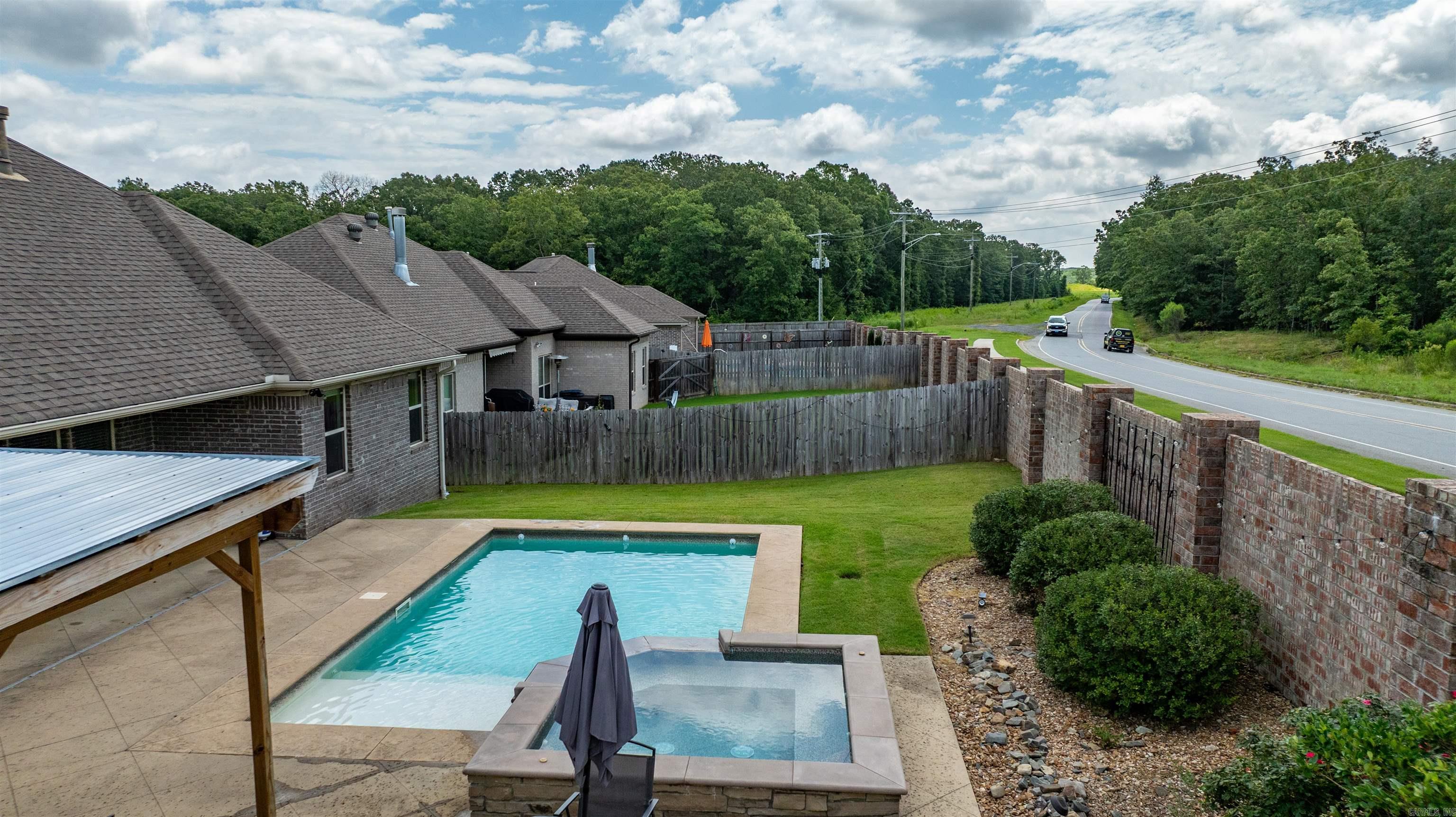 9233 Meadow Gardens Circle Sherwood, AR 72120