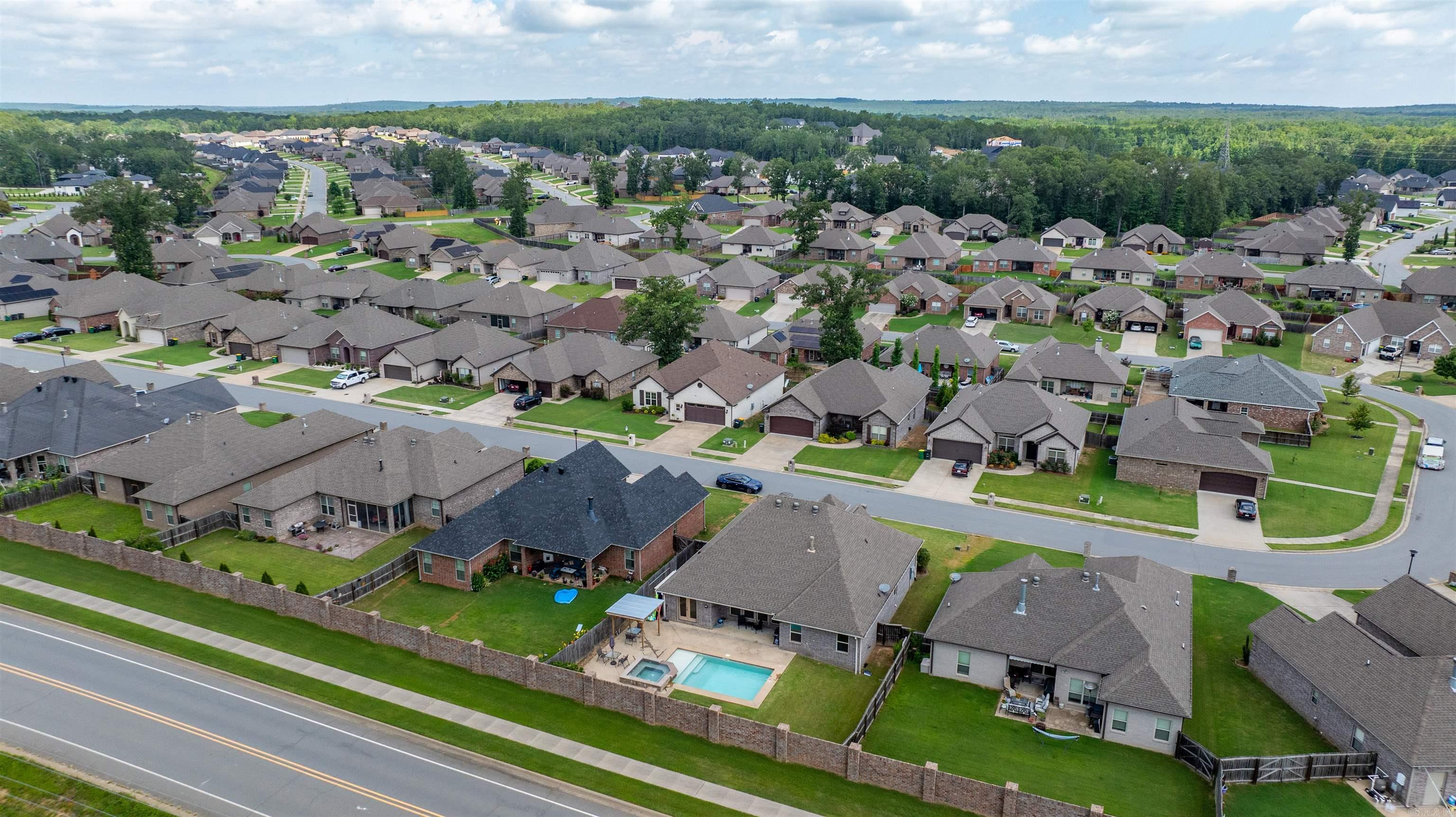 9233 Meadow Gardens Circle Sherwood, AR 72120