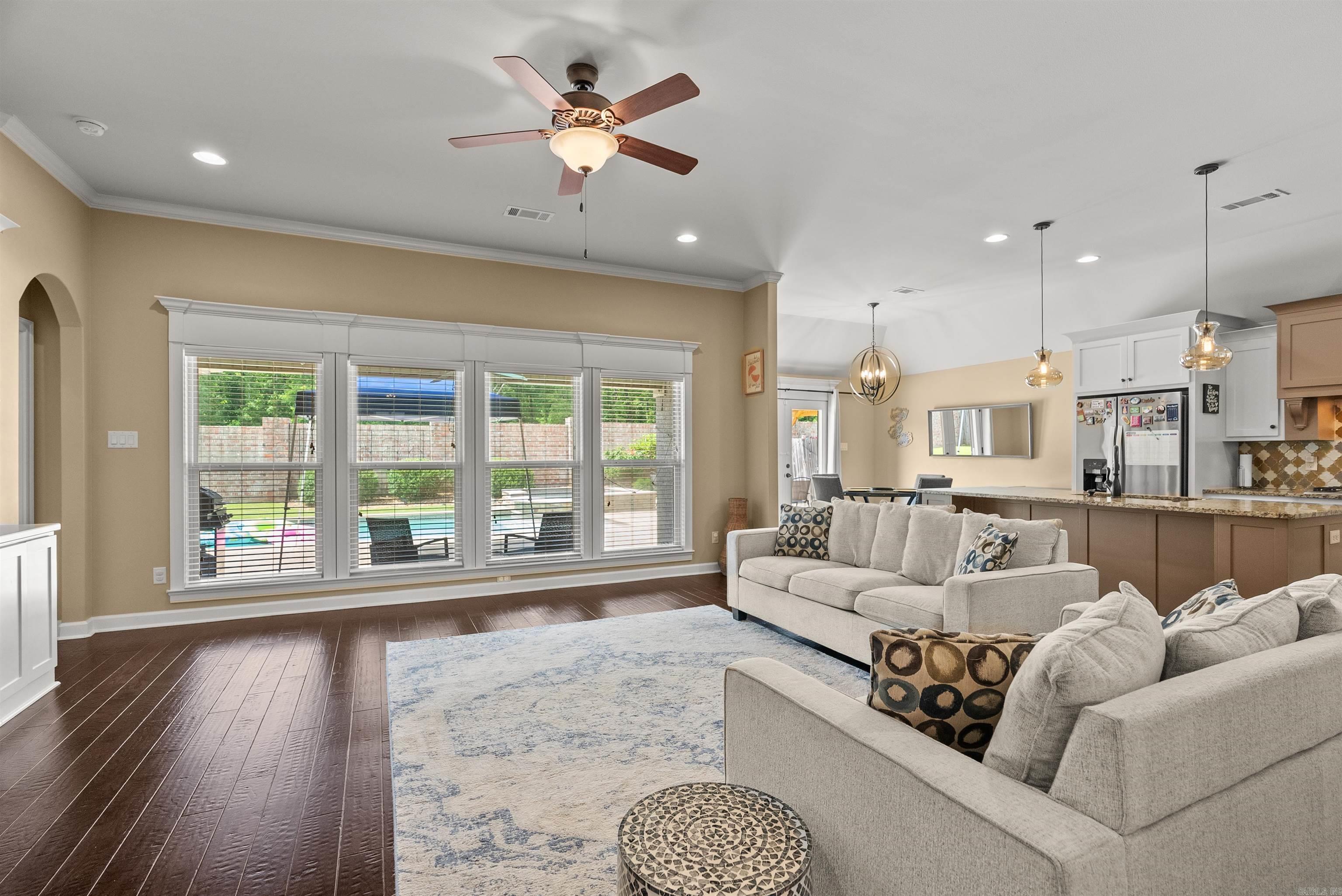 9233 Meadow Gardens Circle Sherwood, AR 72120