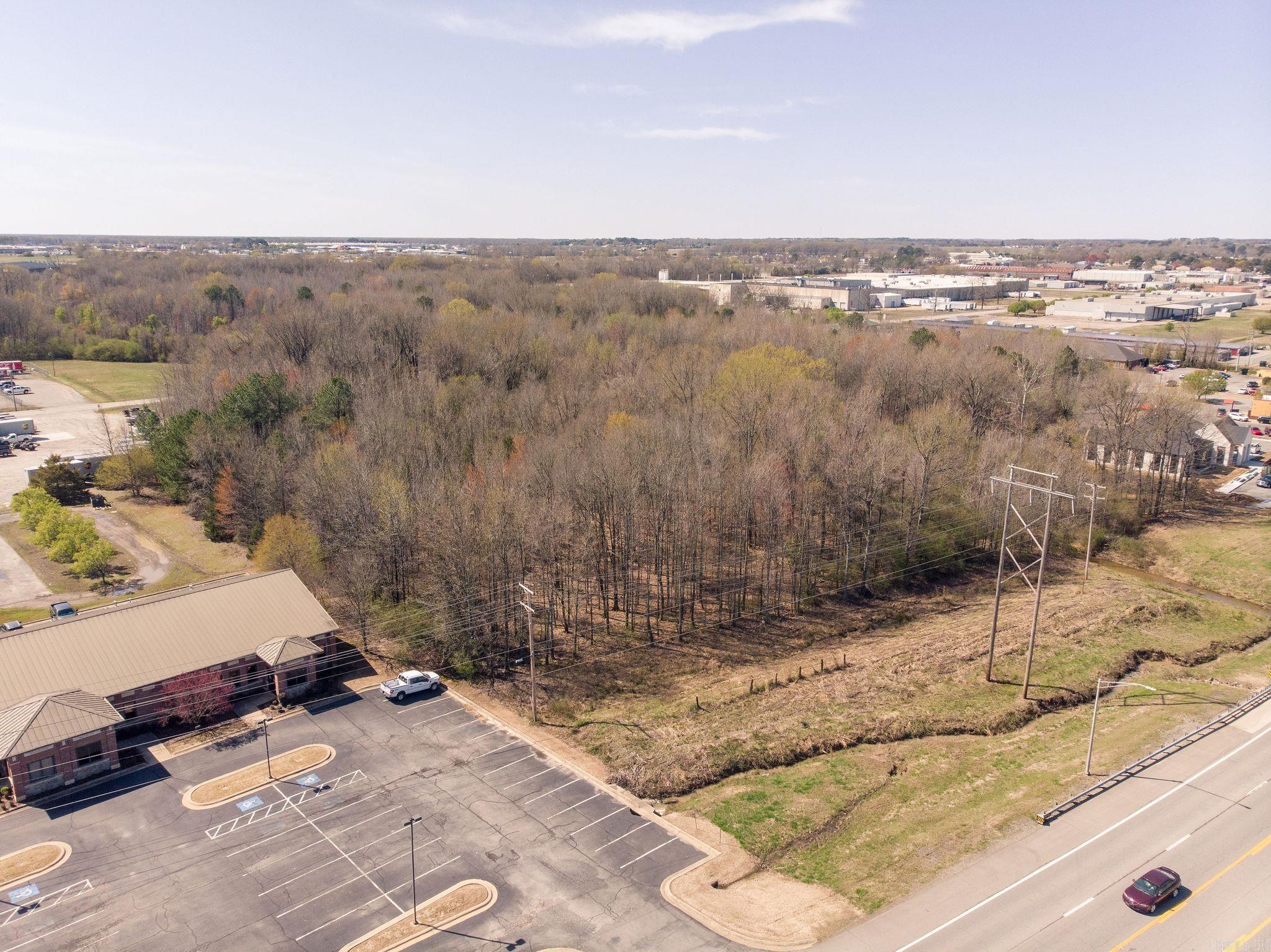 000 E Beebe Capps  Searcy, AR
