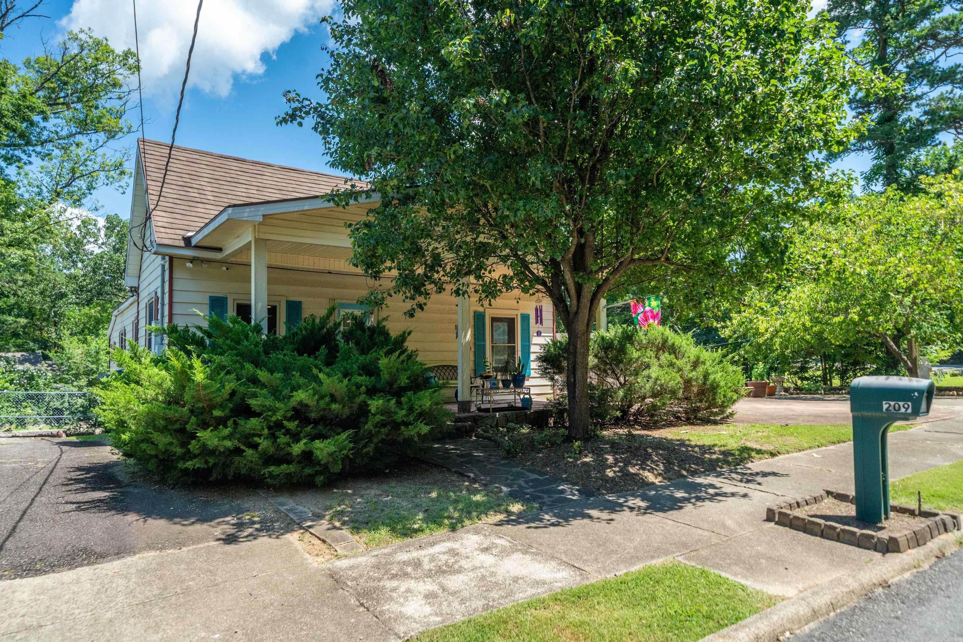 209 Ramble St Hot Springs, AR 71901