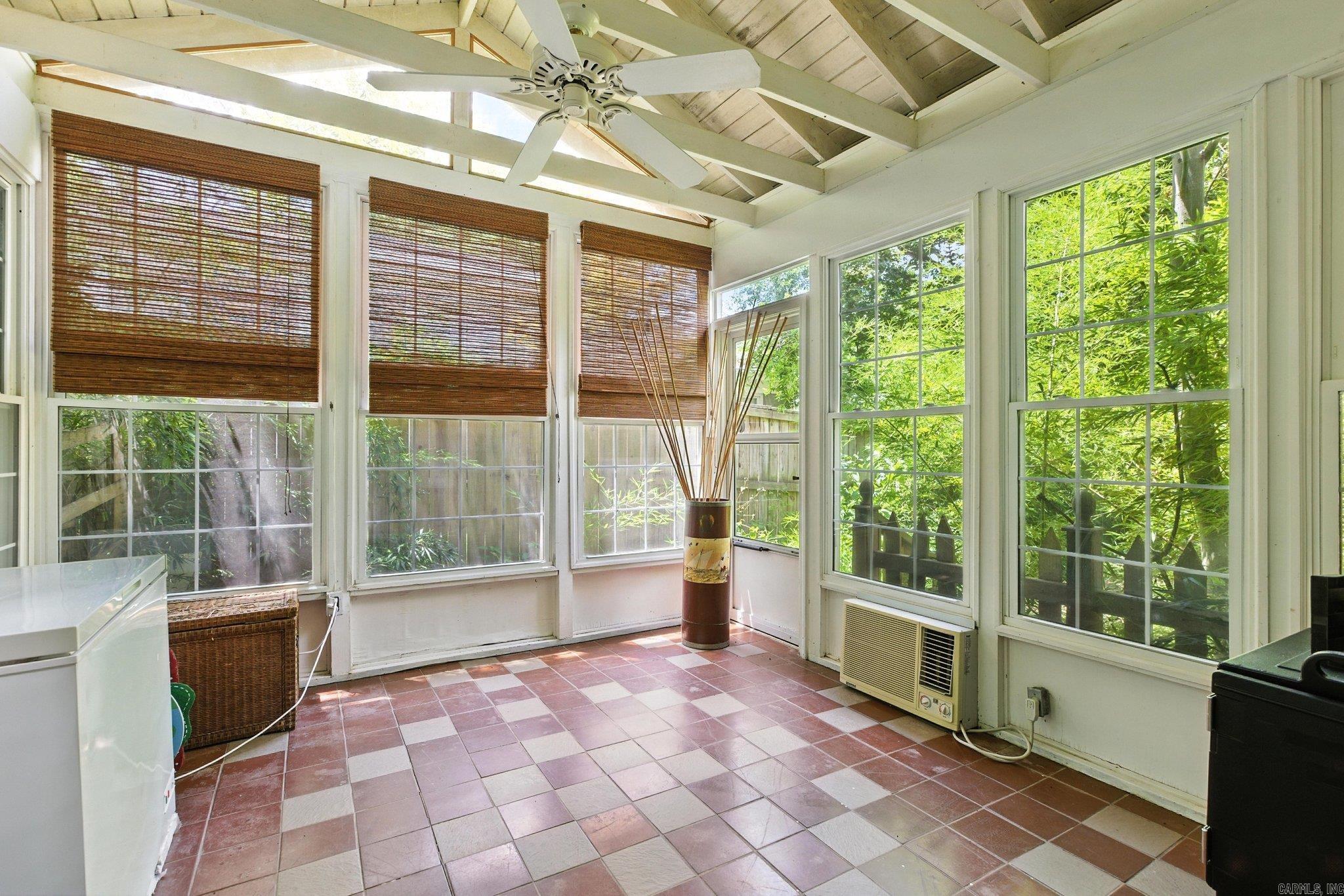 2221 Kavanaugh  Little Rock, AR