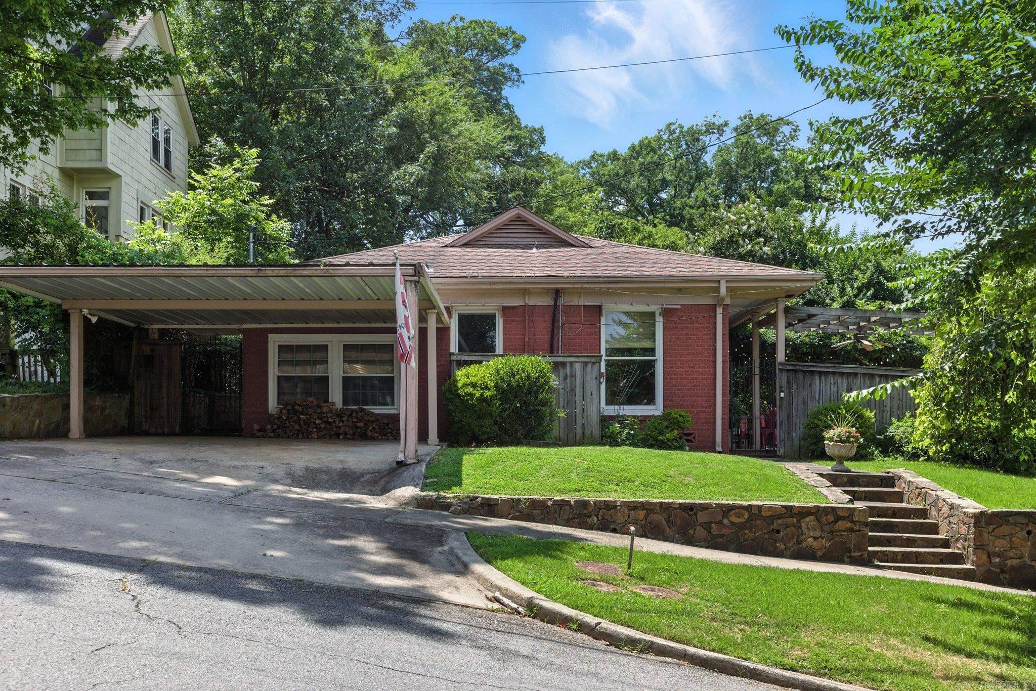 2221 Kavanaugh  Little Rock, AR